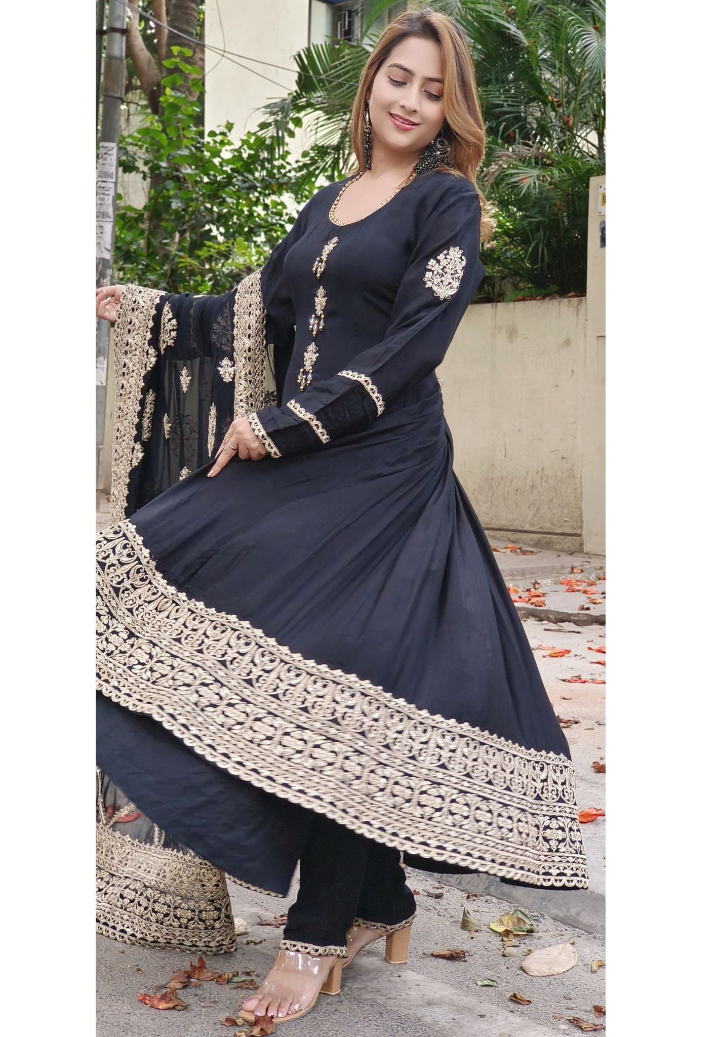 Floor length Beautiful Jari Work Flare Anarkali With Dupatta And Bottom DRYWASH-06818