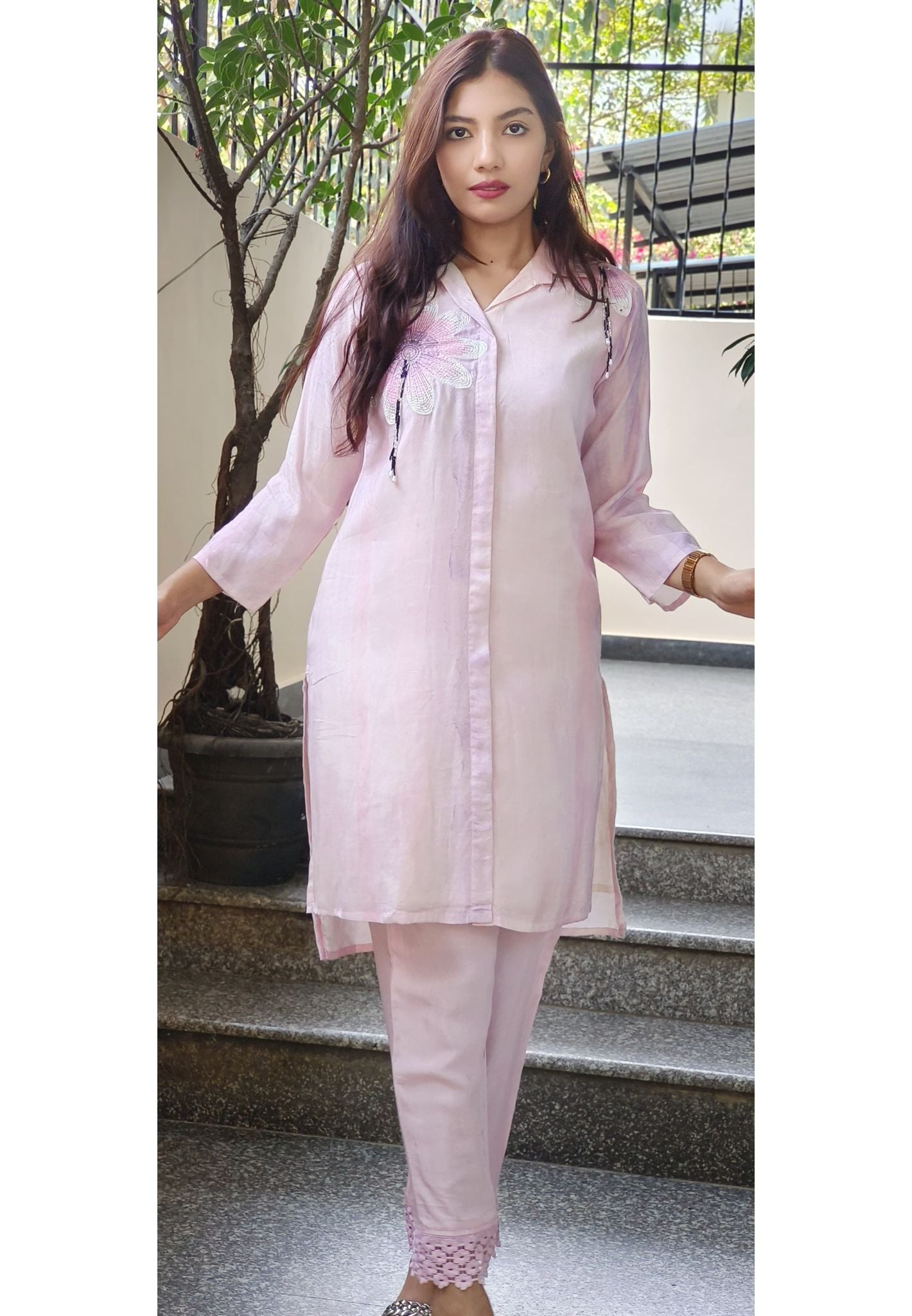 Elegant Collar Embroidered Muslin Co-ord Set with Floral Embellishments β A Stunning Blend of Style and Grace"-08647