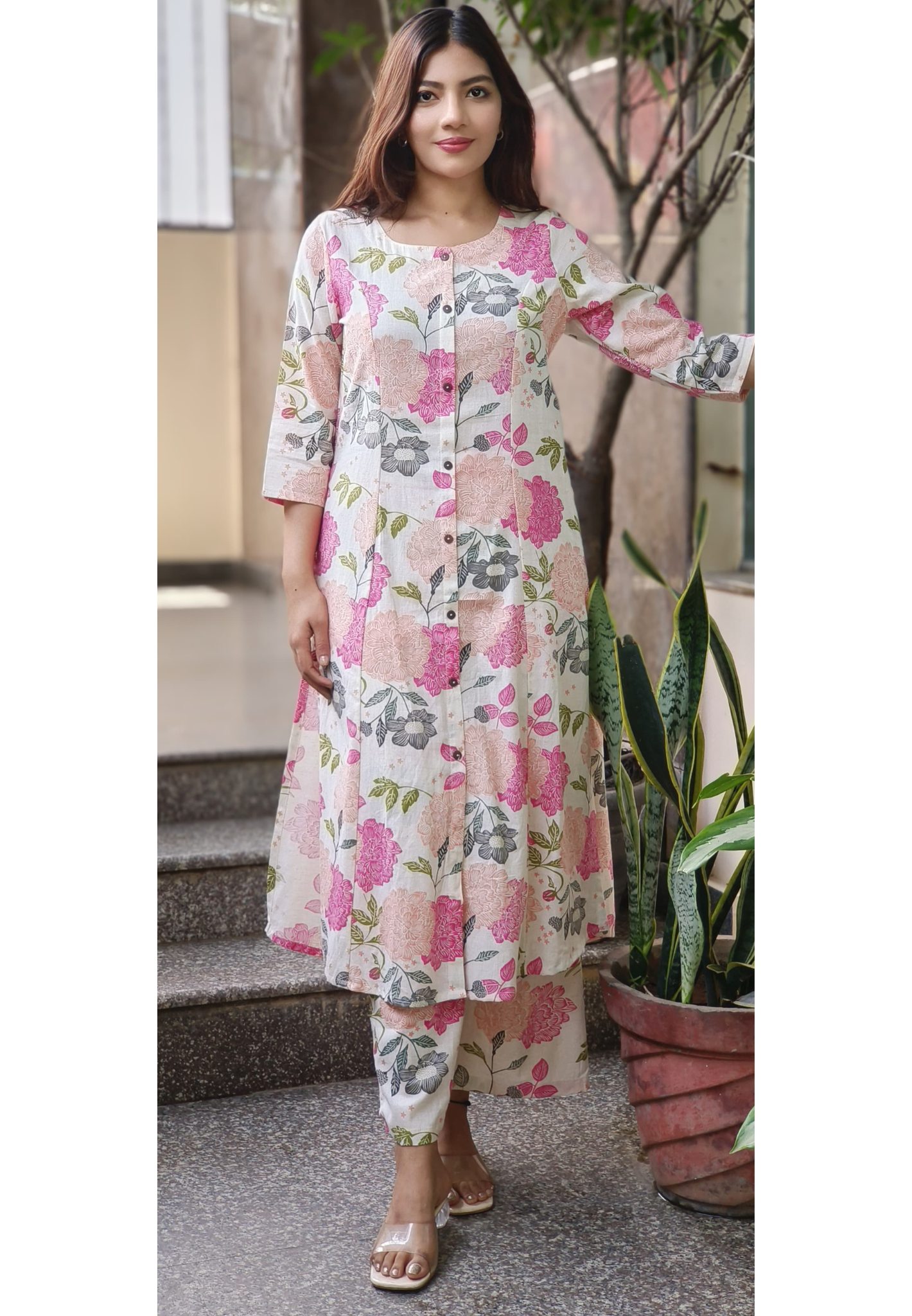 Floral Elegance Printed Kurta Pant In Cotton Fabric