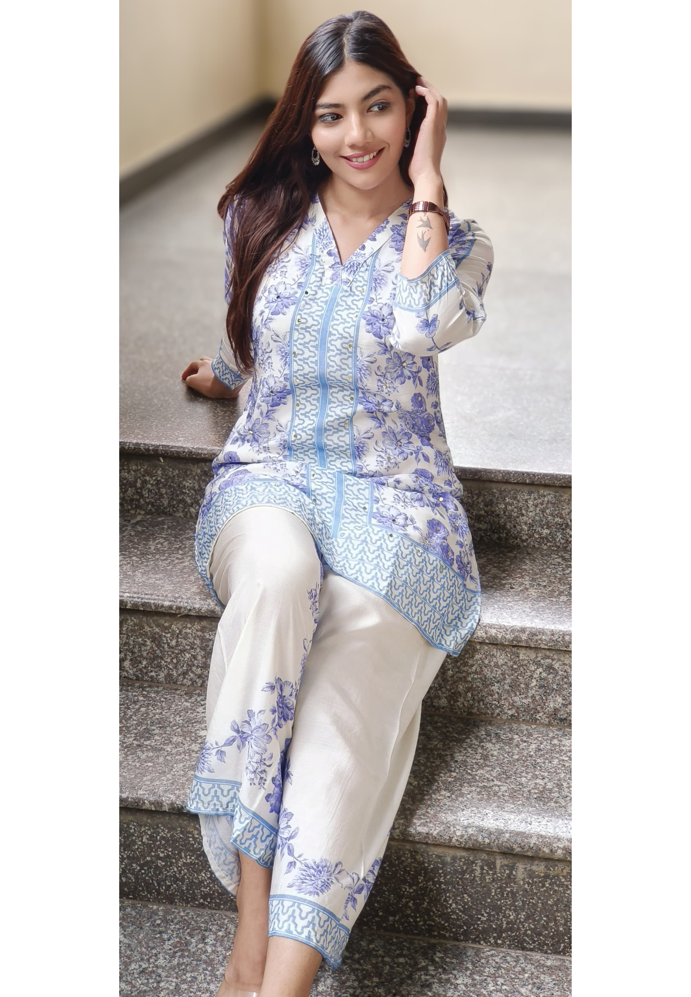 Floral Elegance Bordered Co-Ord Set In Muslin Fabric