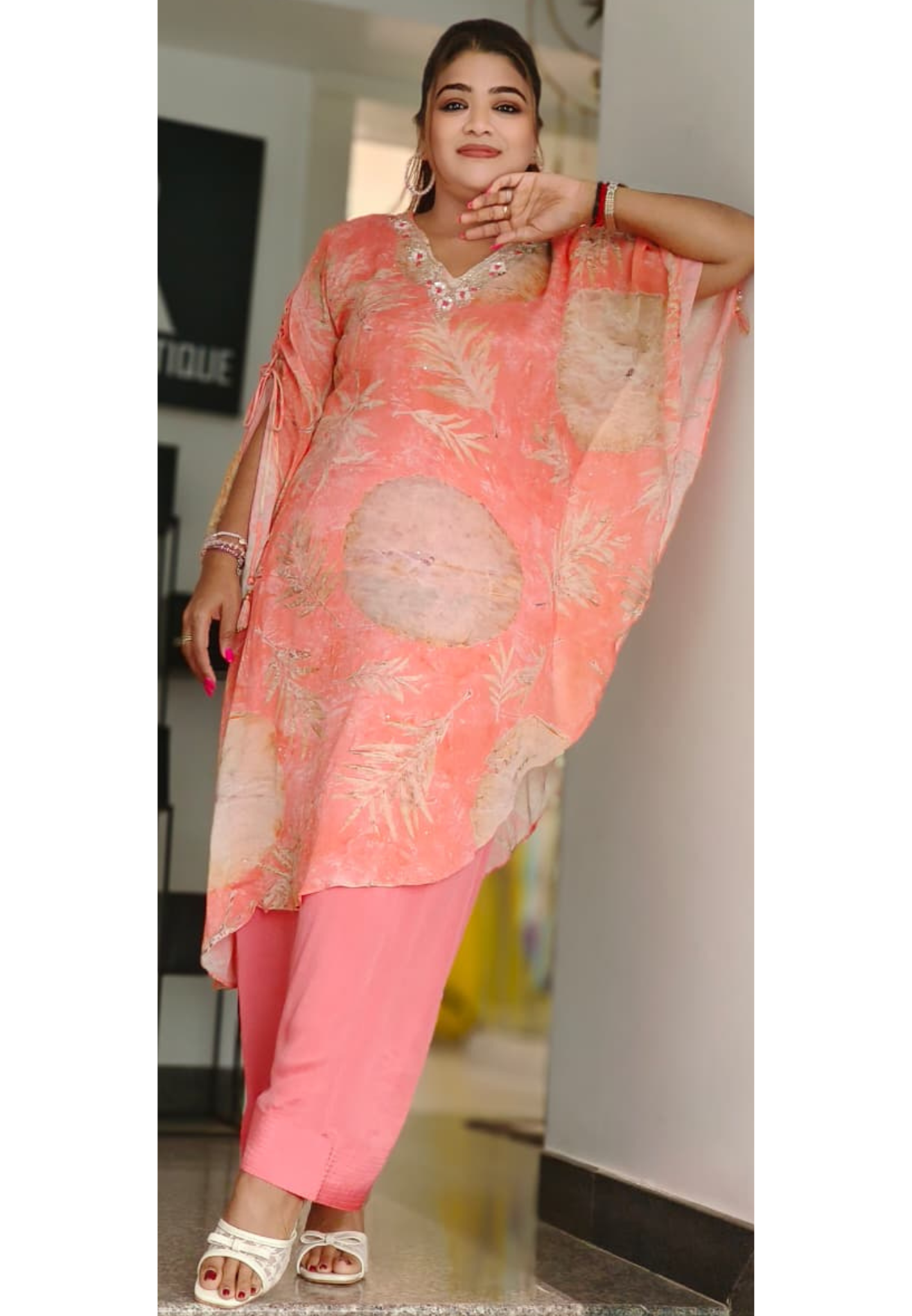 Minimal Neck Handwork Printed Chinon Co-Ord Set With Farsi Bottom & Inner
