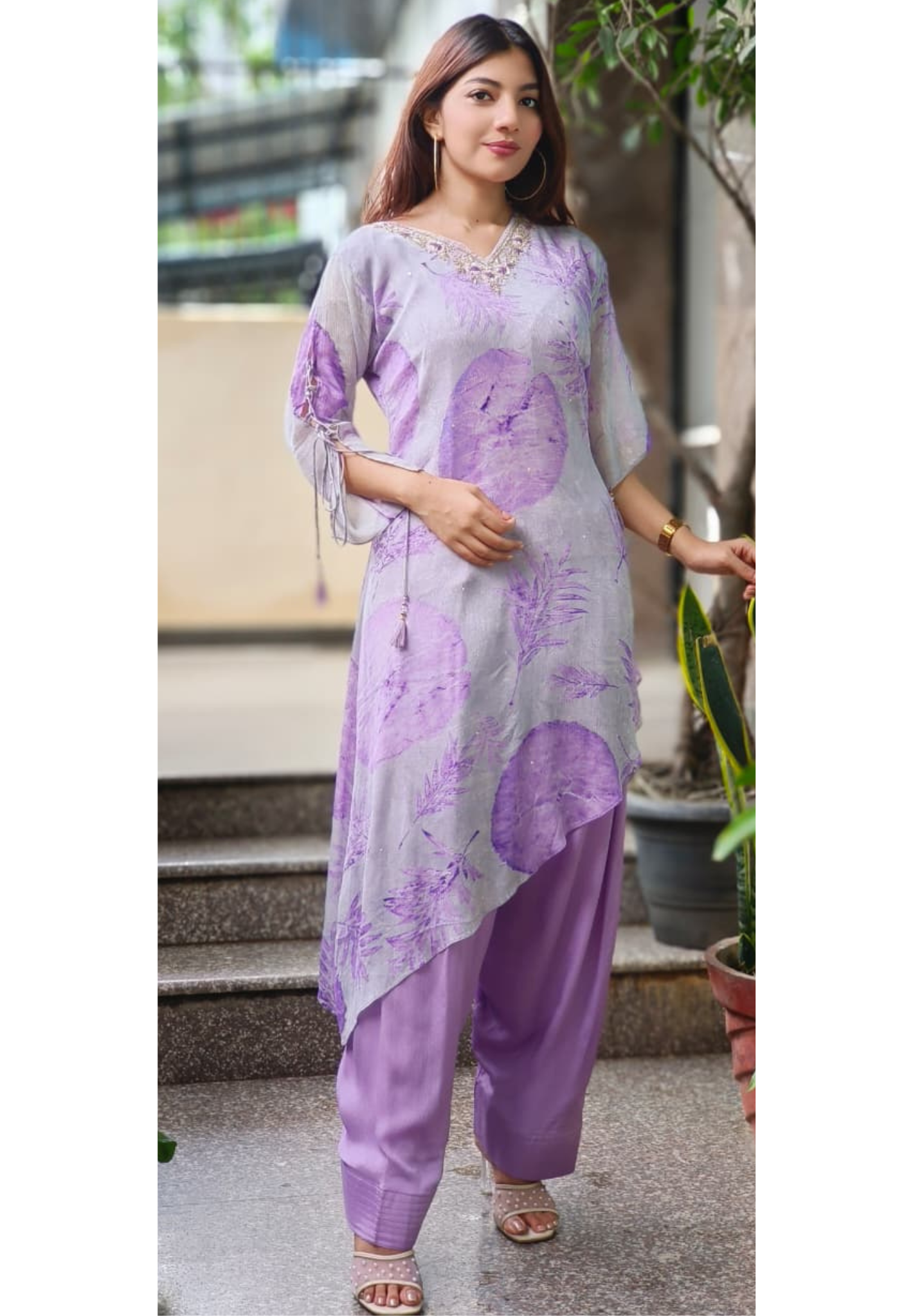 Minimal Neck Handwork Printed Chinon Co-Ord Set With Farsi Bottom & Inner