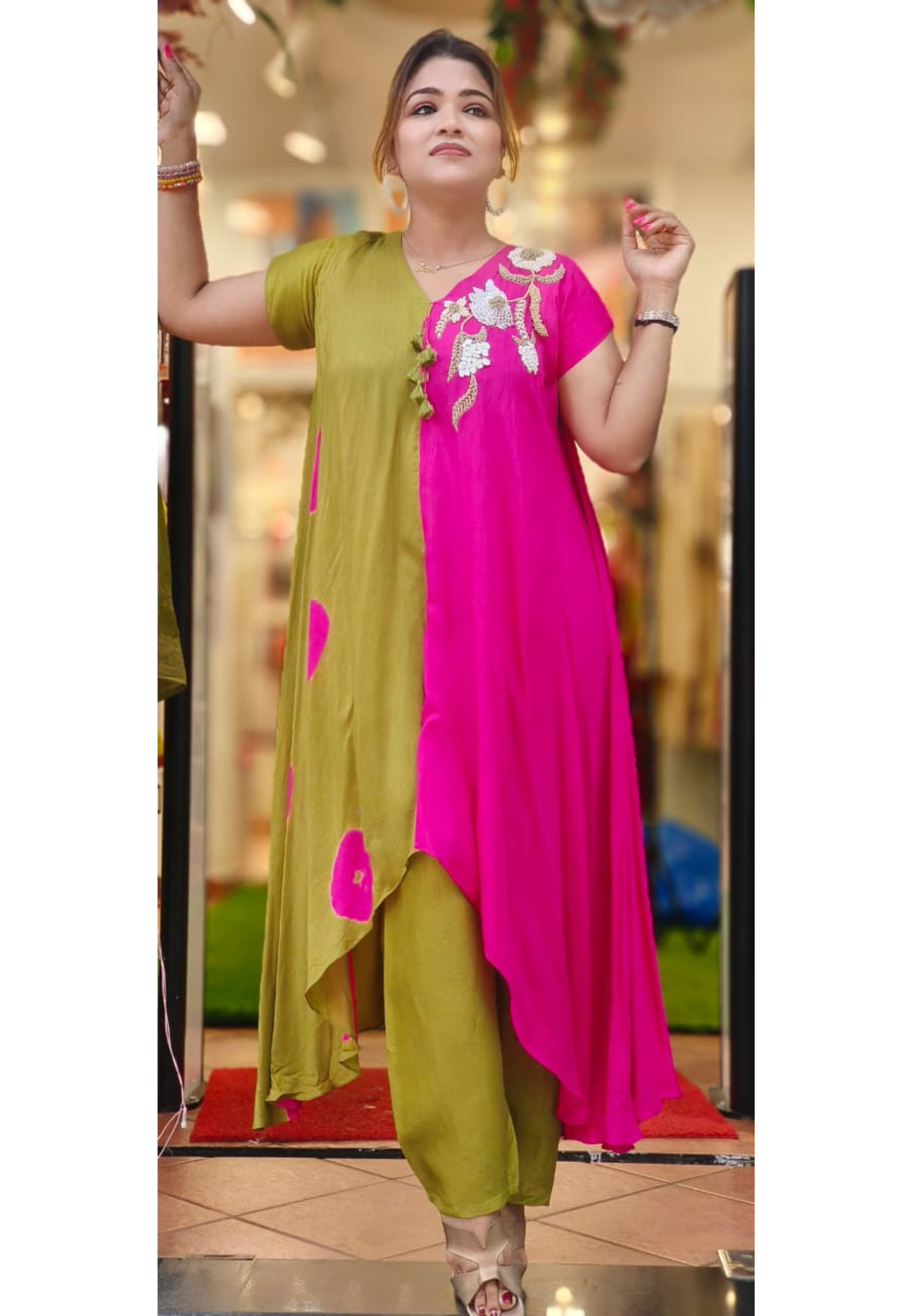 Zest & Bloom Dual-Tone Minimal Embroidered Kurta Pant Set In Dola Silk Fabric