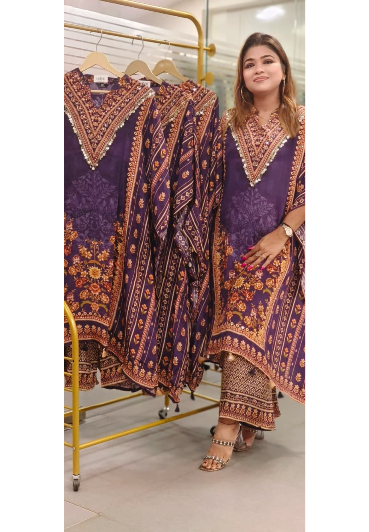 V-Neck Foil Hang Beautifully Printed Kaftan Suit With Bottom In Crepe Fabric- 10942