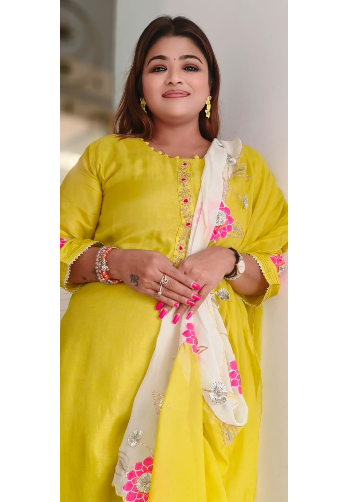 Minimal Neck Design With Floral Patched Sleeve Full Suit Set With Dupatta In Dola Silk Fabric- 10975