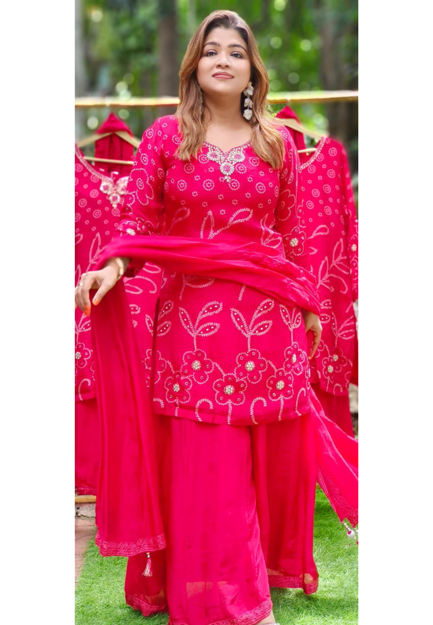 Bandhej Prints Beautiful Neck Full Suit Set With Dupatta In Crepe Fabric - 11222