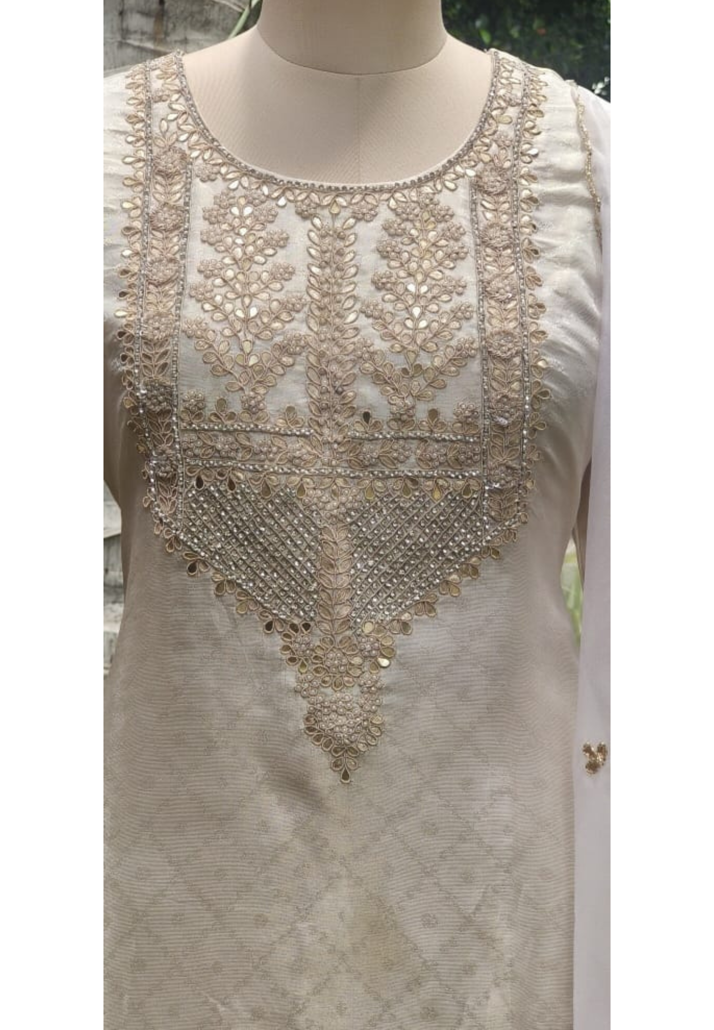 Zari Elegance Beautiful Yoke Sharara Full Suit Set With Netted Dupatta-