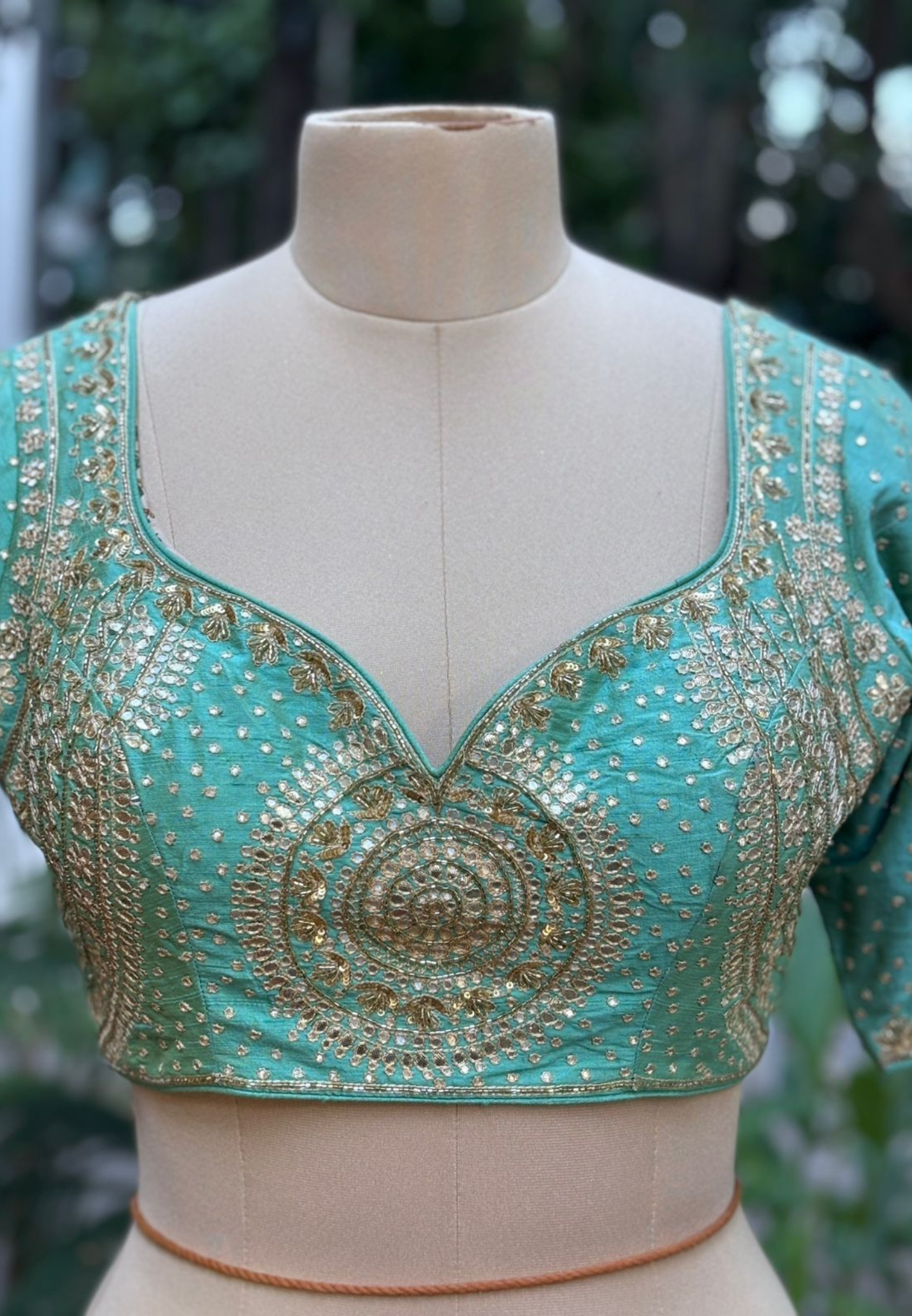 Very Pretty Hand Worked Deep Back Blouse Designer Saree In Crush Tissue Fabric