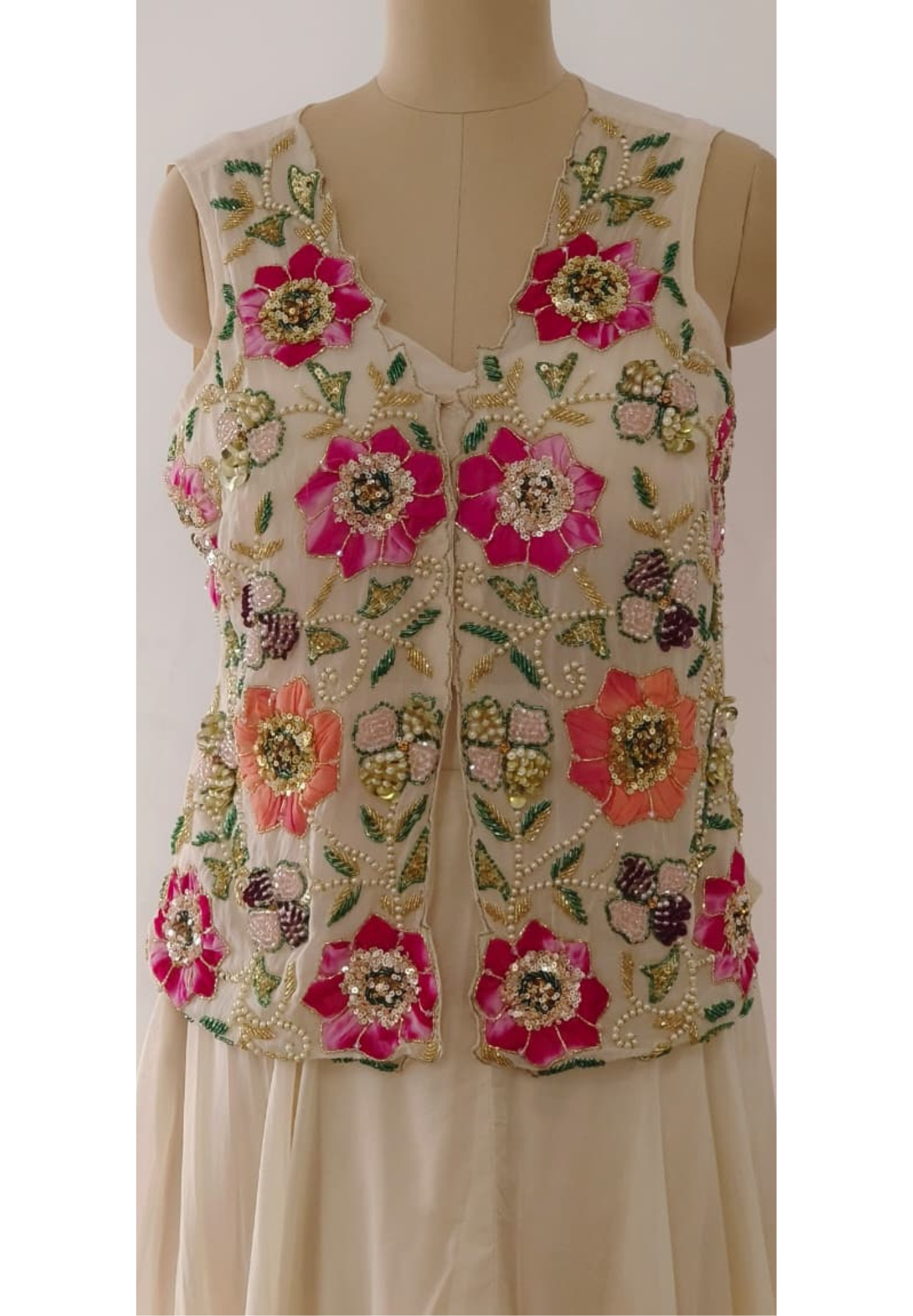 3D Look Floral Embroidery Handwork Sleeveless Jacket With Buster & Flared Palazzo Bottom