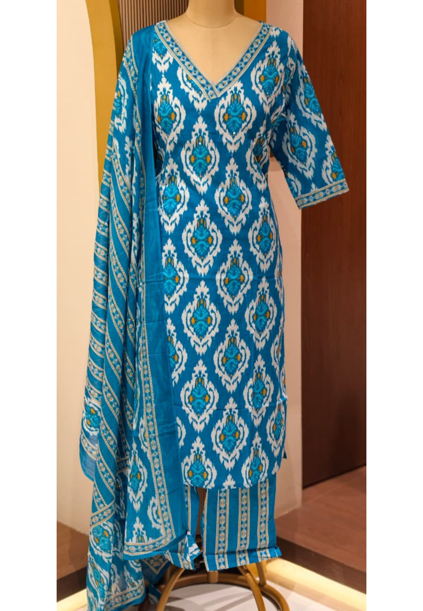 V-neck Aqua Bloom Printed Full Suit Set With Dupatta In Cotton Fabric