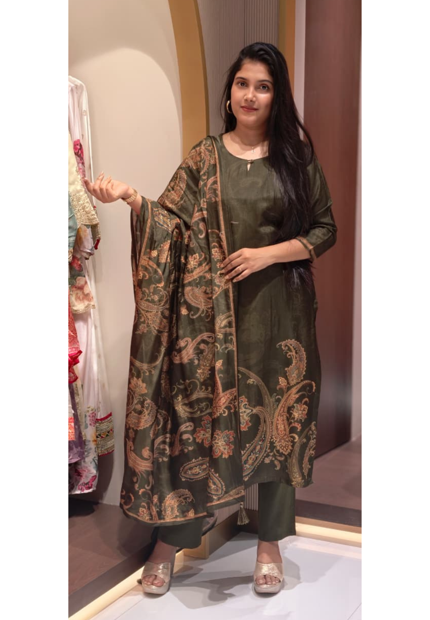 Majestic Earth Antique Tone Full Suit Set With Dupatta In Russian Silk Fabric- 13602