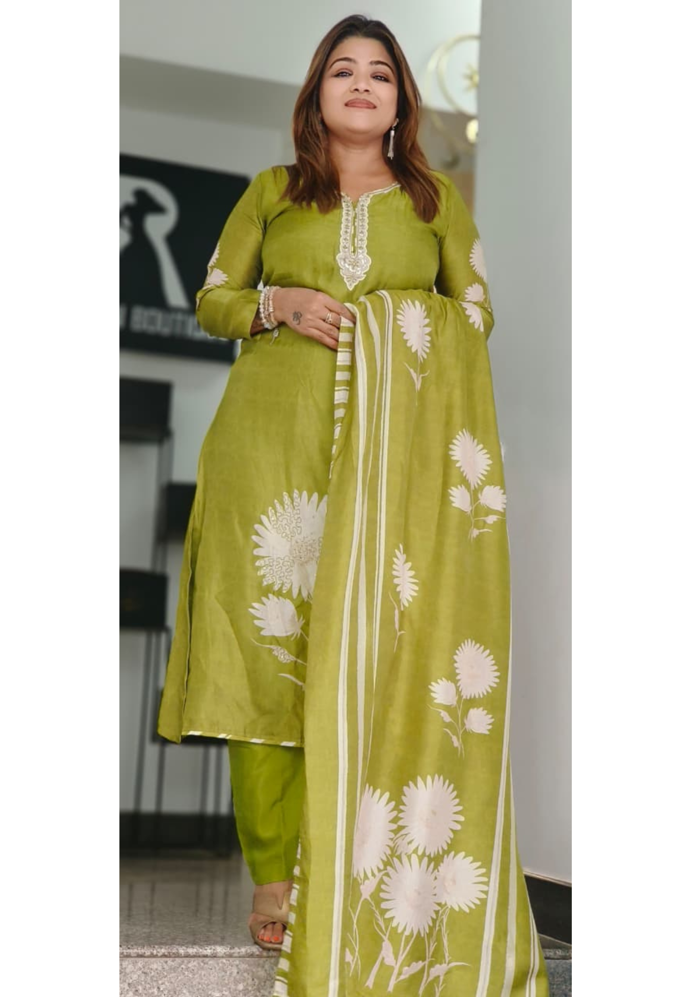 Graceful Simple Neck Line Floral Blossom Full Suit Set With Dupatta In Russian Silk Fabric- 11704