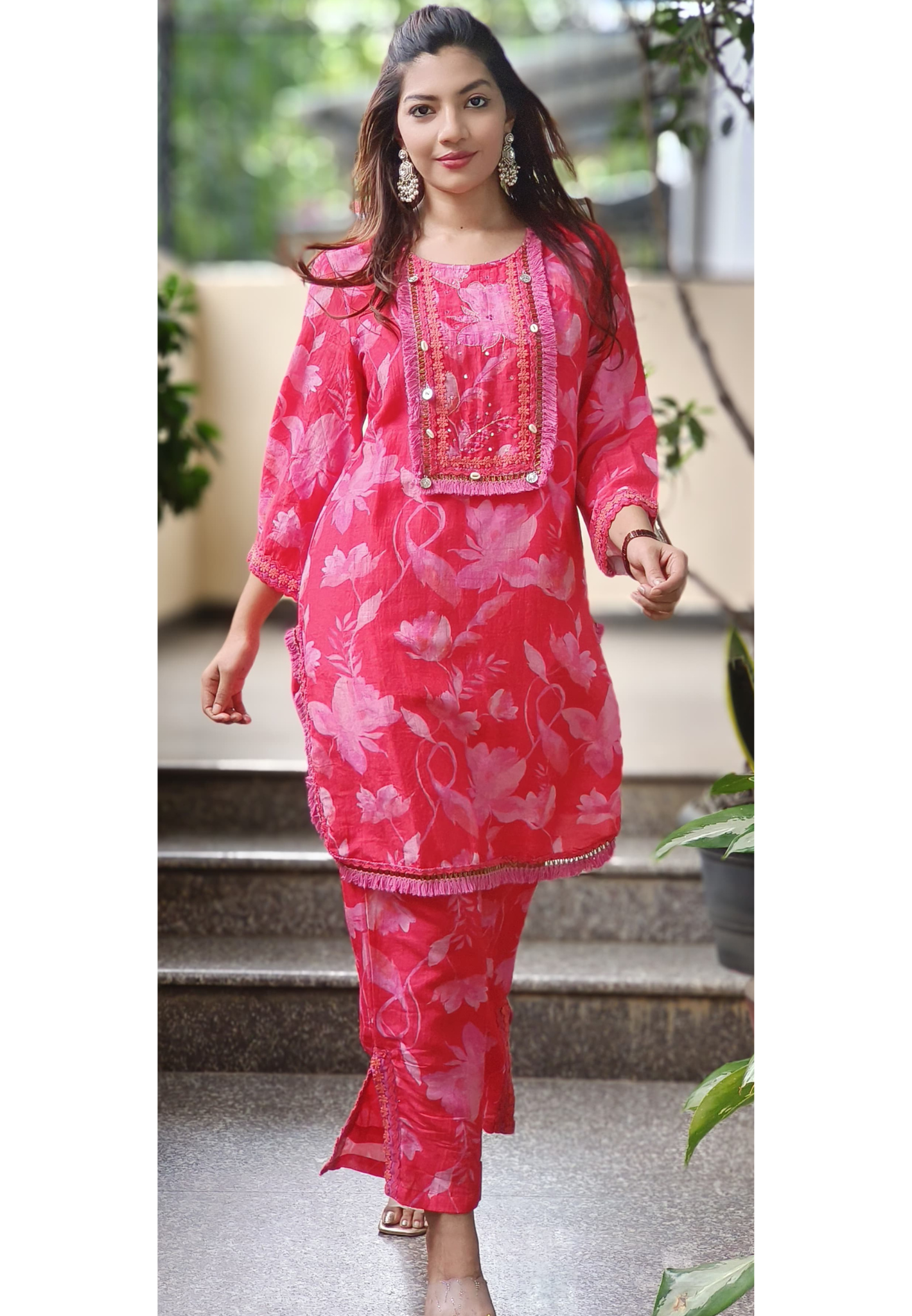 Crosia Lace Front Work Floral Printed Kurta Pant Set In Pure Linen Fabric With Lining- 10258
