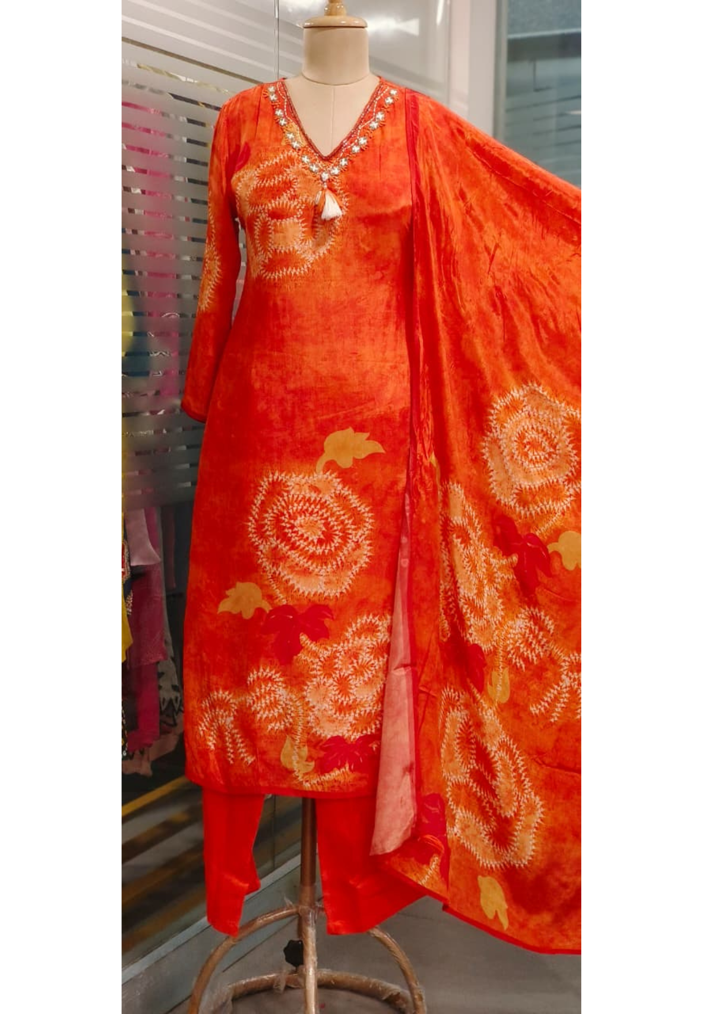 Minimal Neck Line Tassel Hang Printed Full Suit Set With Dupatta In Crepe Fabric- 11796