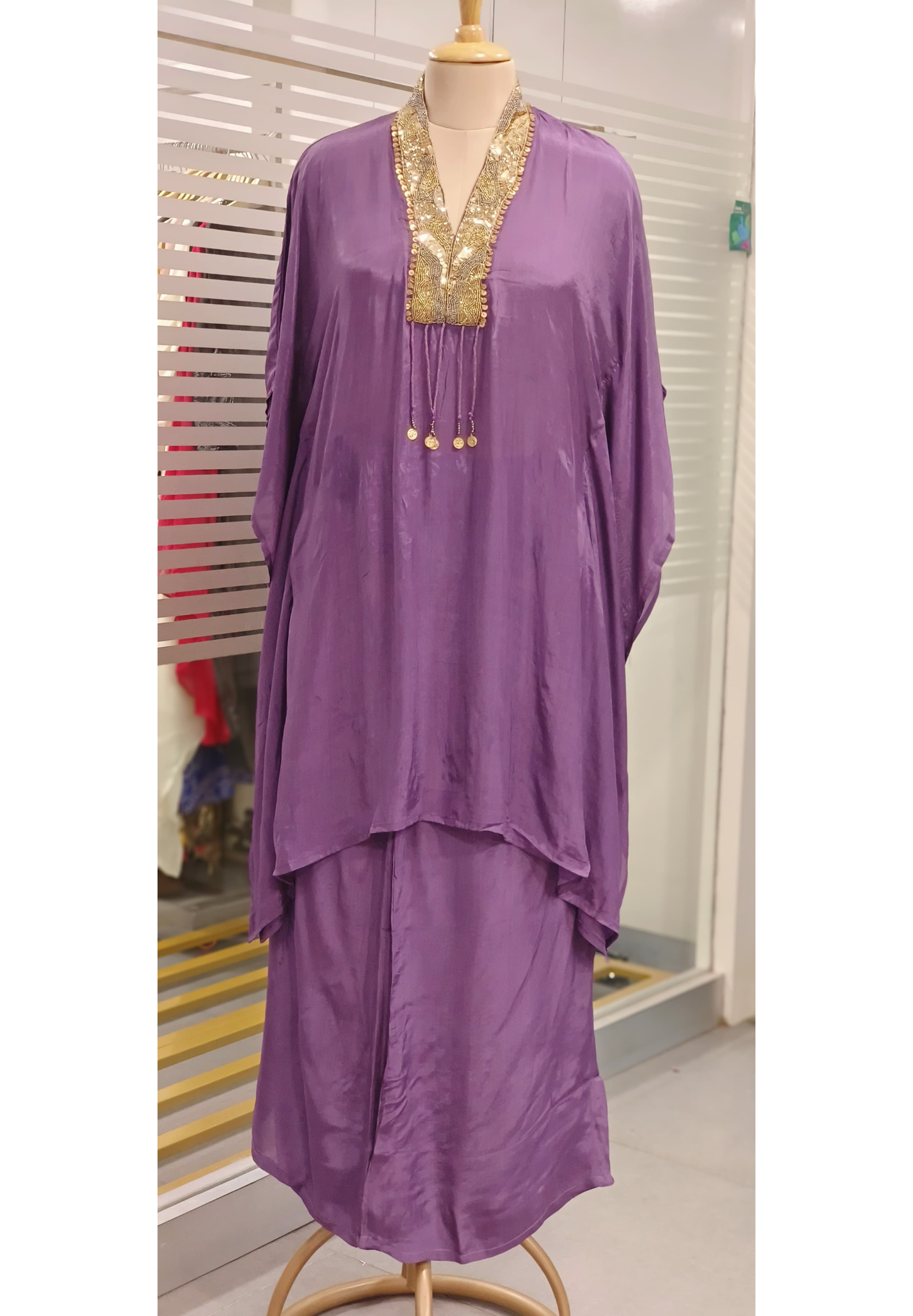 Beautiful Over Size Embroidered Neck Kaftan With Bottom