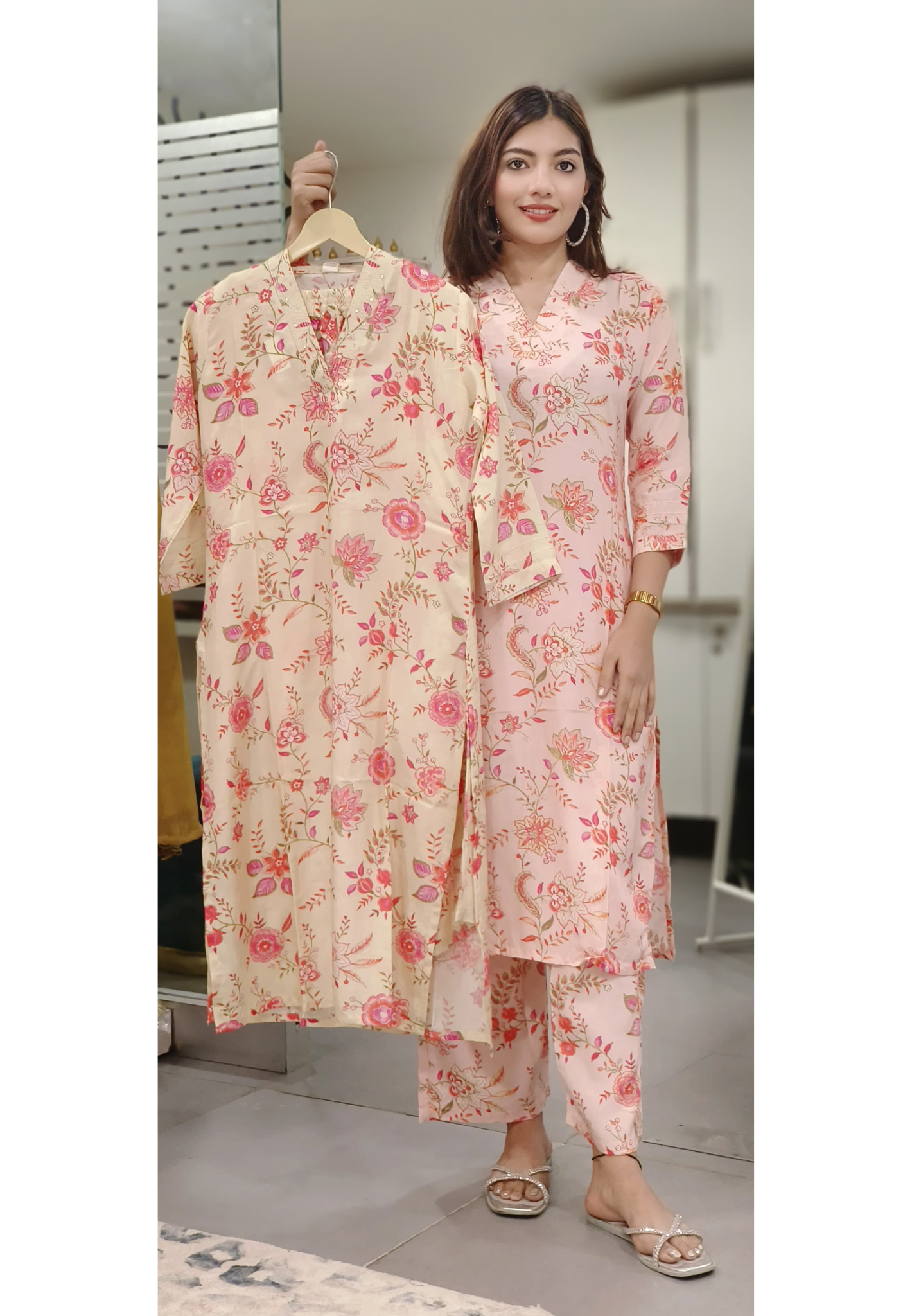 Floral Printed V-Neck Kurta With Bottom In Modal Muslin Fabric- 10022