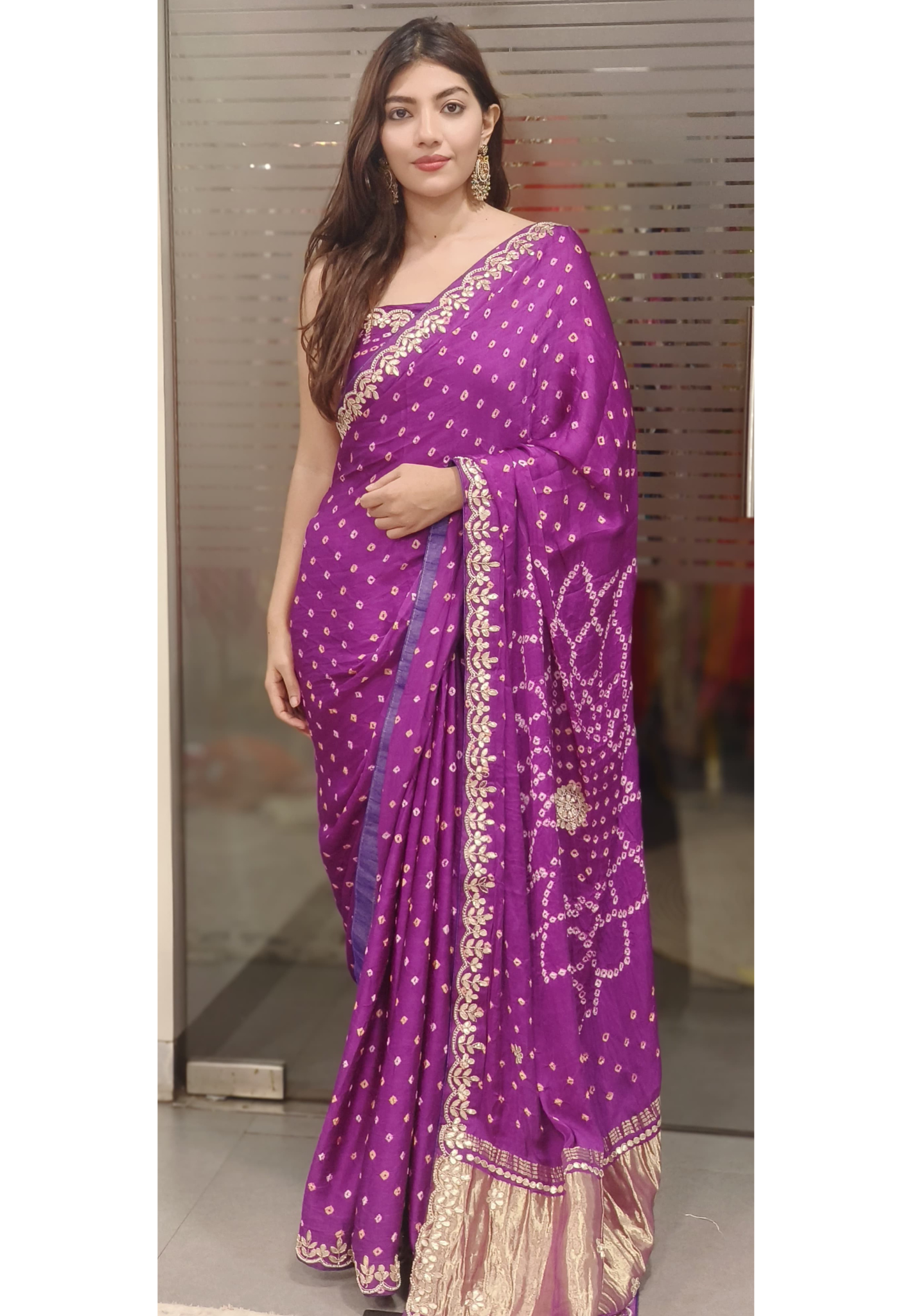 Tiny Pearl Handwork Border Bandhani Saree In Silk Fabric (Unstitched Blouse)