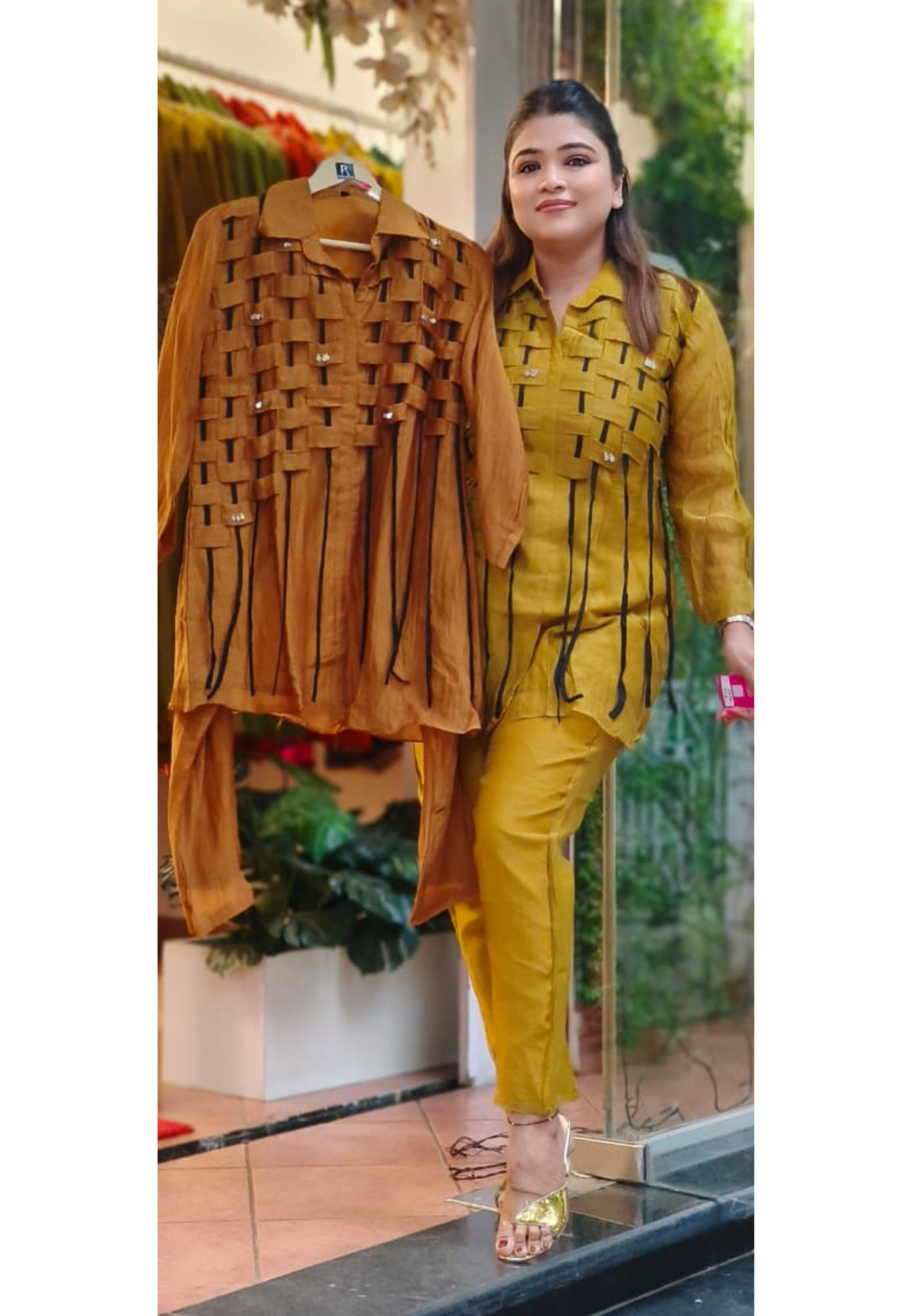 Banarasi Mul chandari Structured Thread Tassel Weave Co-Ord Set
