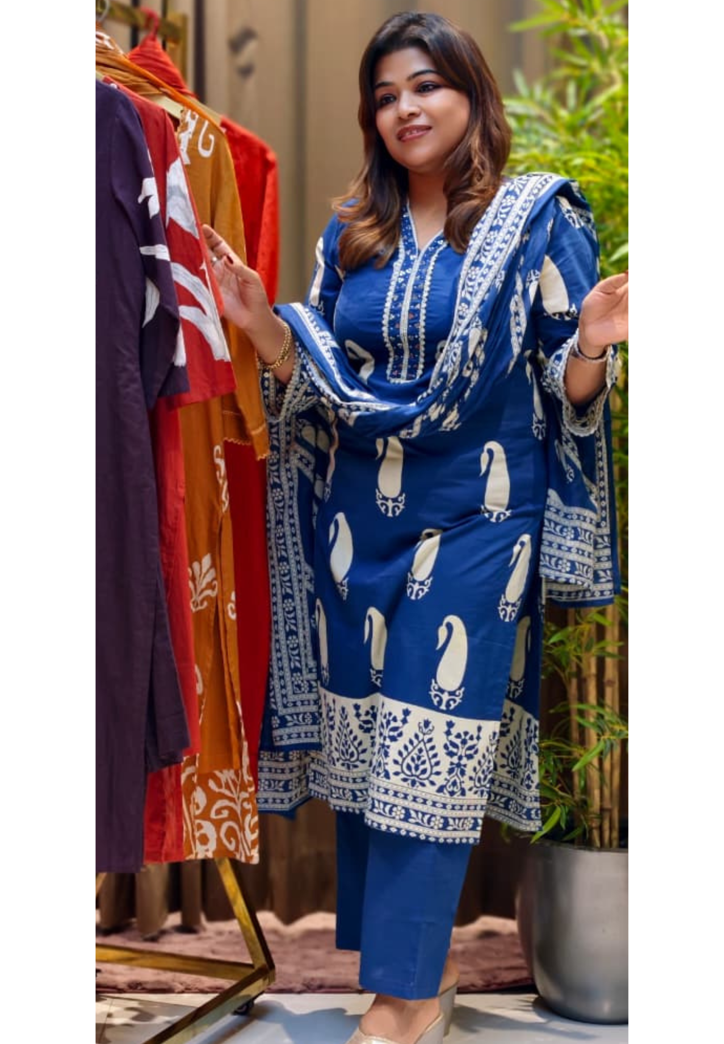 Crosia Lace Neck Line Printed Full Suit Set With Dupatta In Cotton Fabric