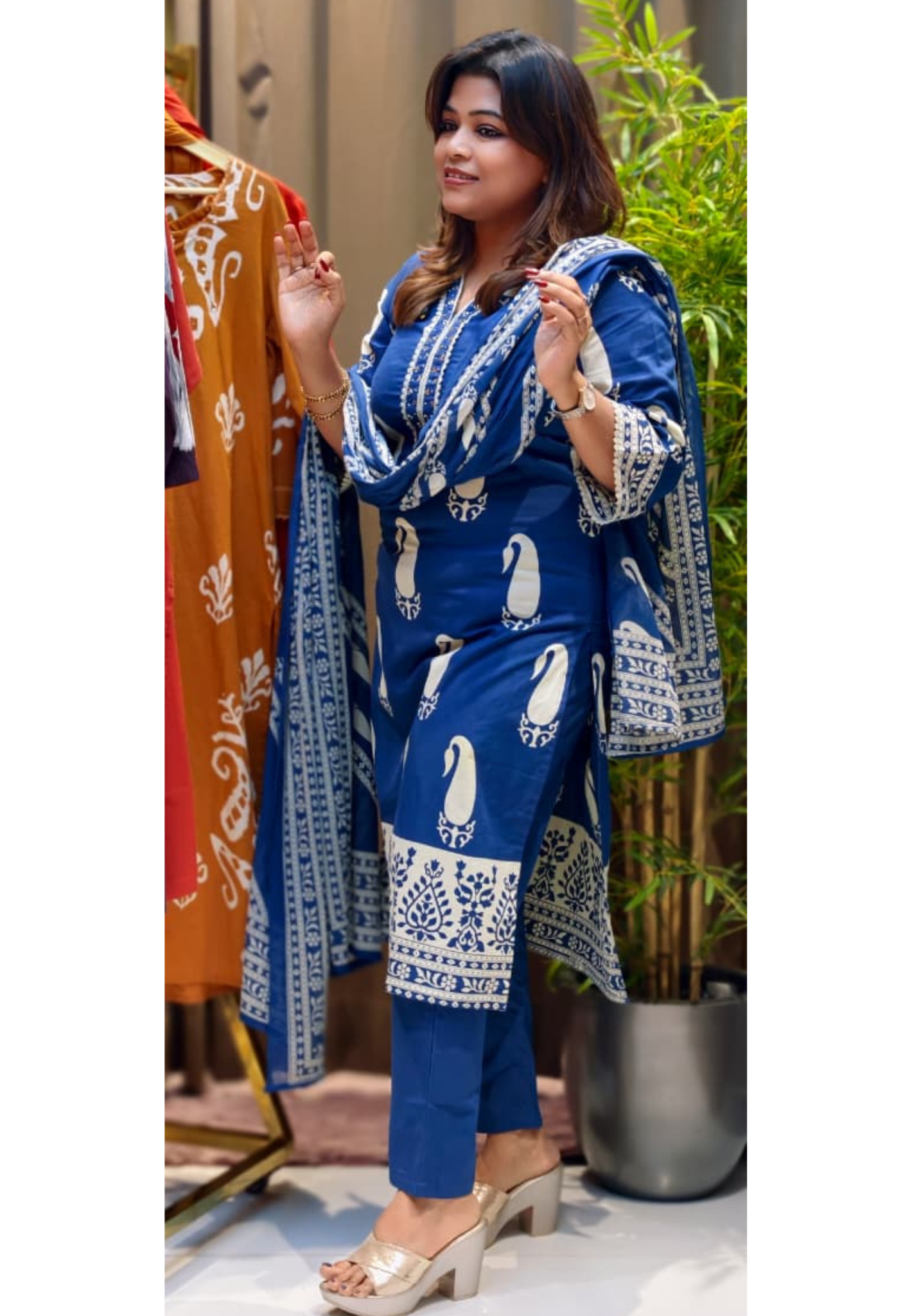 Crosia Lace Neck Line Printed Full Suit Set With Dupatta In Cotton Fabric