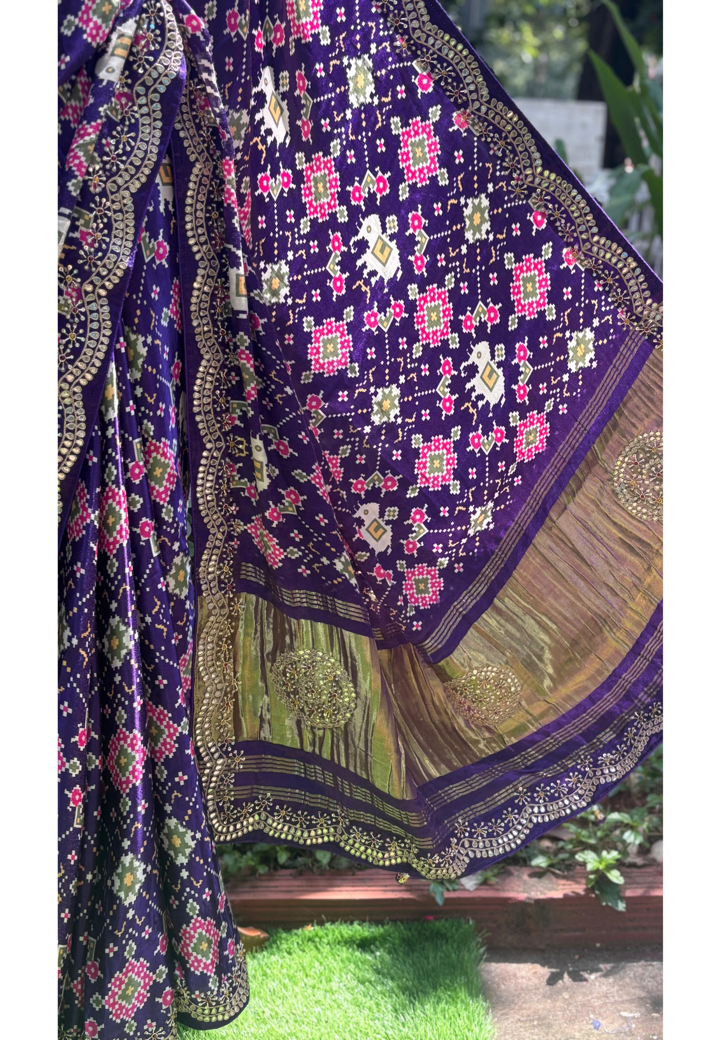 Premium Fabric Abstract Print Look Patola Gotta Bordered Saree With Unstitched Blouse