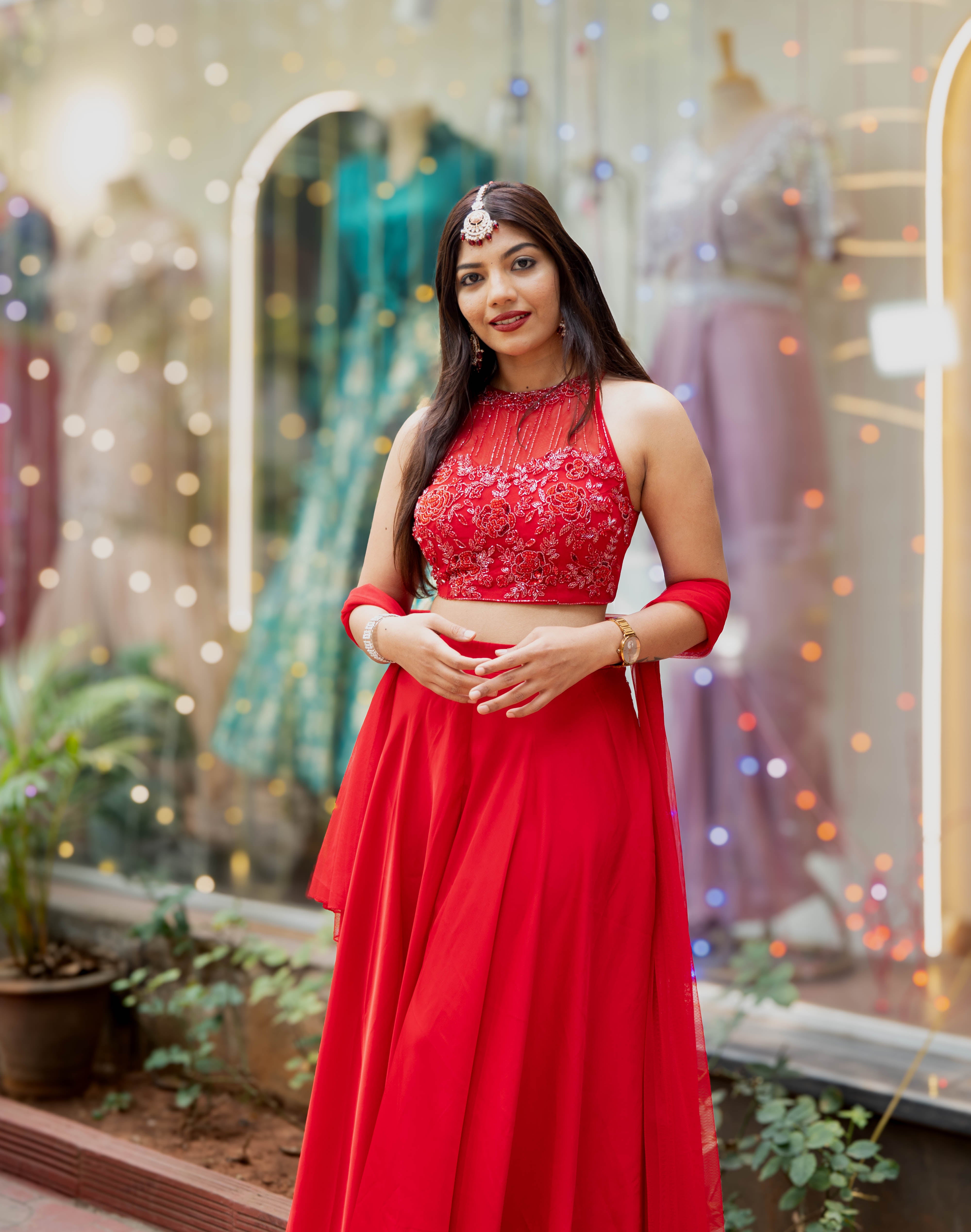 Ethereal Glamour: Exquisite Embellished Halter Neck Gown Set for Luxe Celebrations