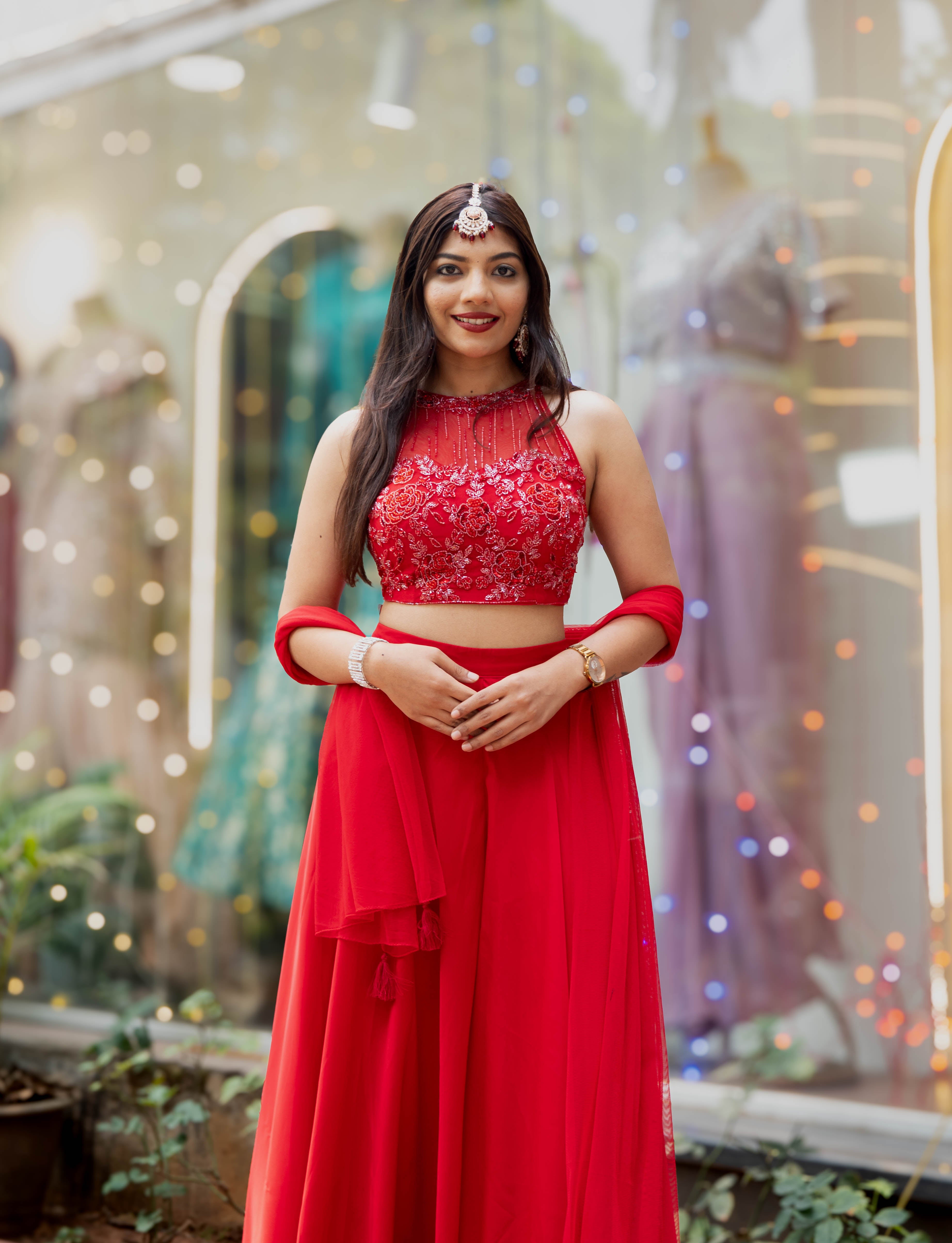 Ethereal Glamour: Exquisite Embellished Halter Neck Gown Set for Luxe Celebrations