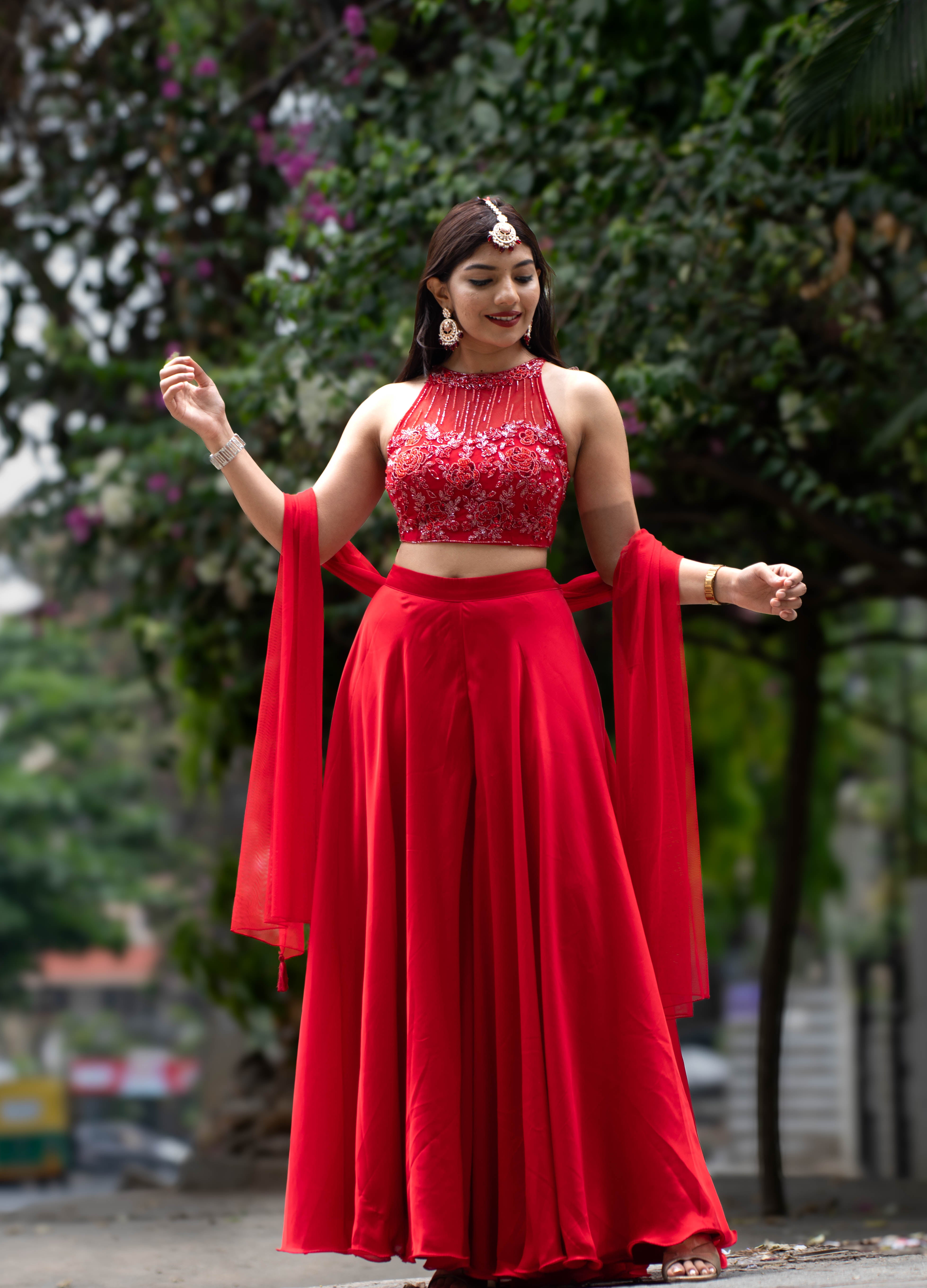 Ethereal Glamour: Exquisite Embellished Halter Neck Gown Set for Luxe Celebrations