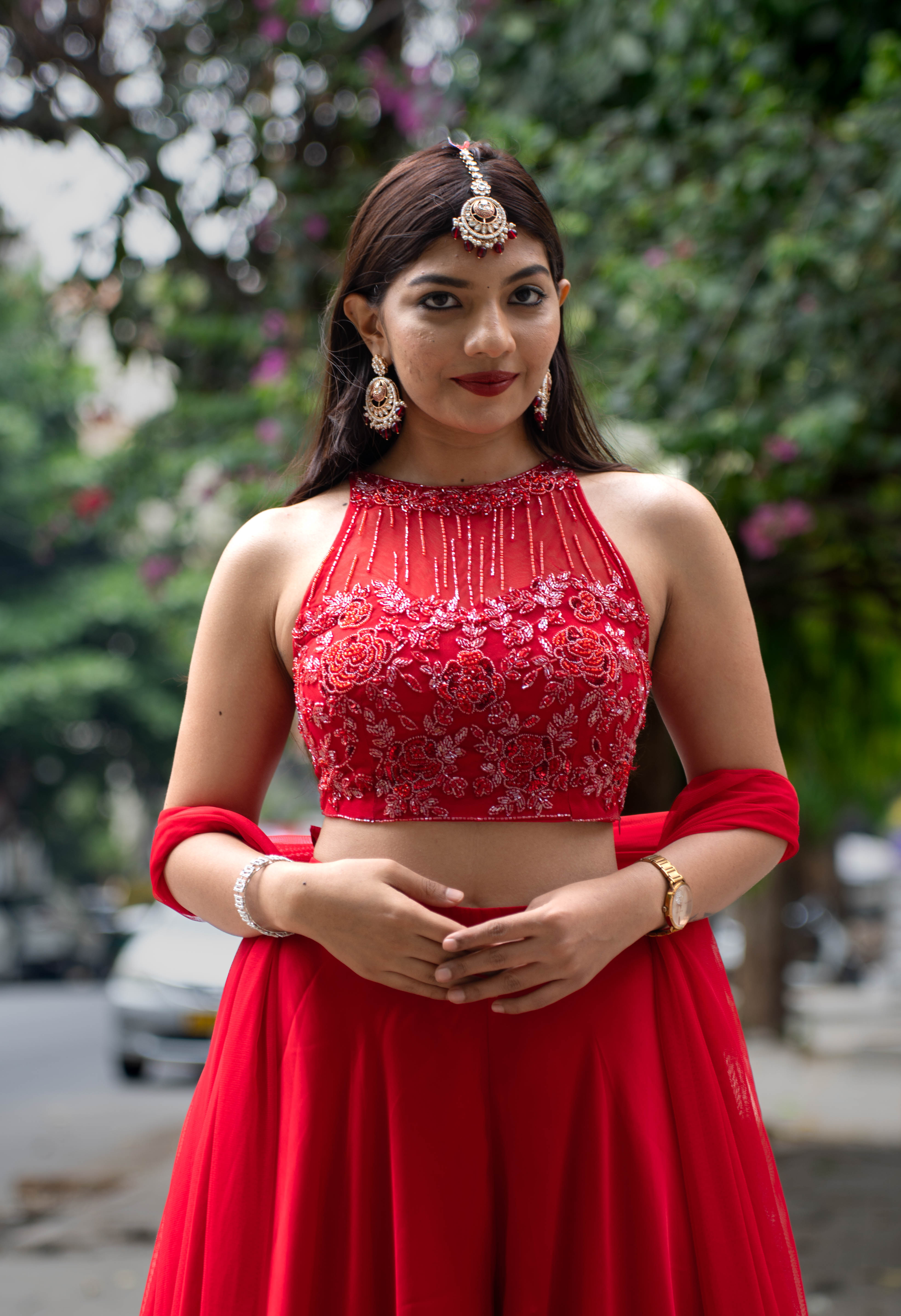 Ethereal Glamour: Exquisite Embellished Halter Neck Gown Set for Luxe Celebrations