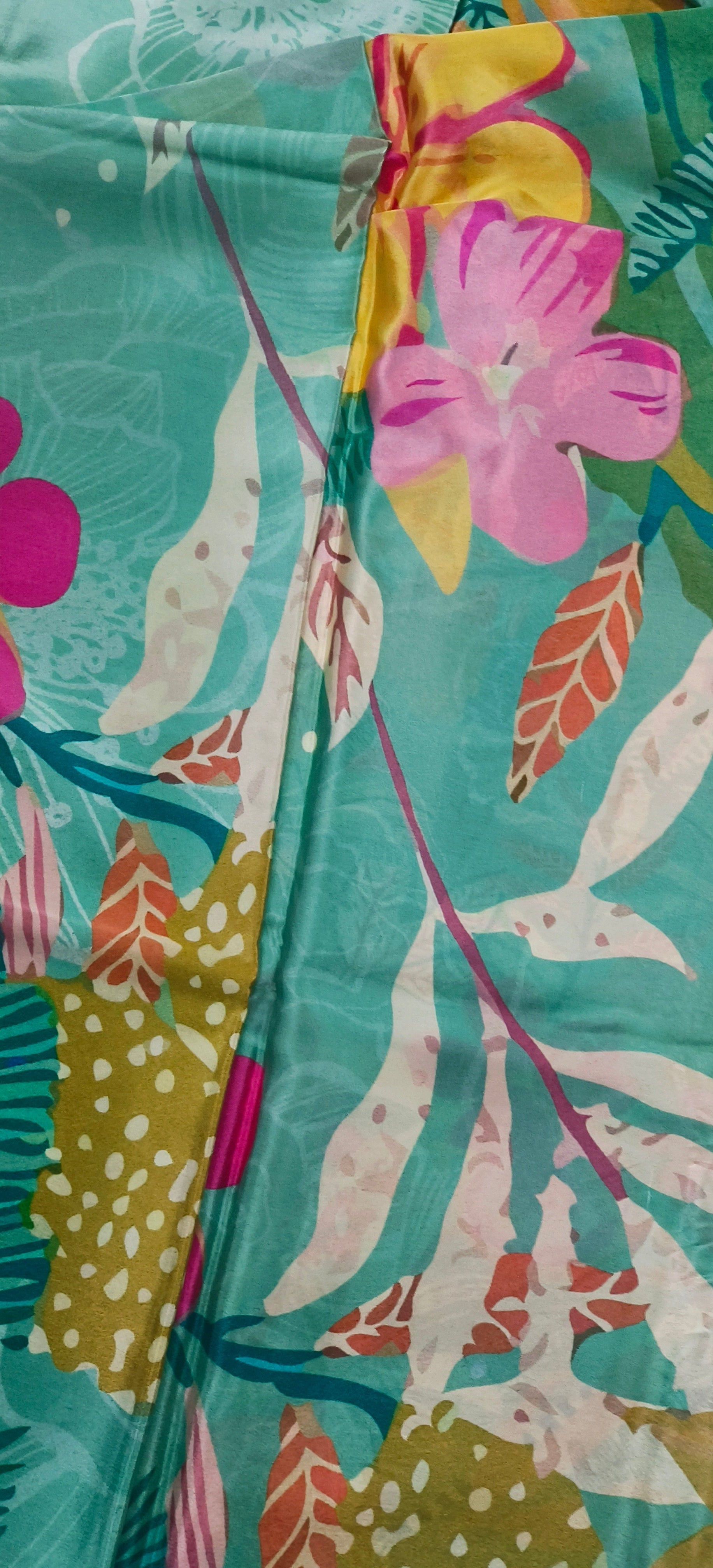 Pure Crepe Digital Print Saree With Running Unstiched Blouse