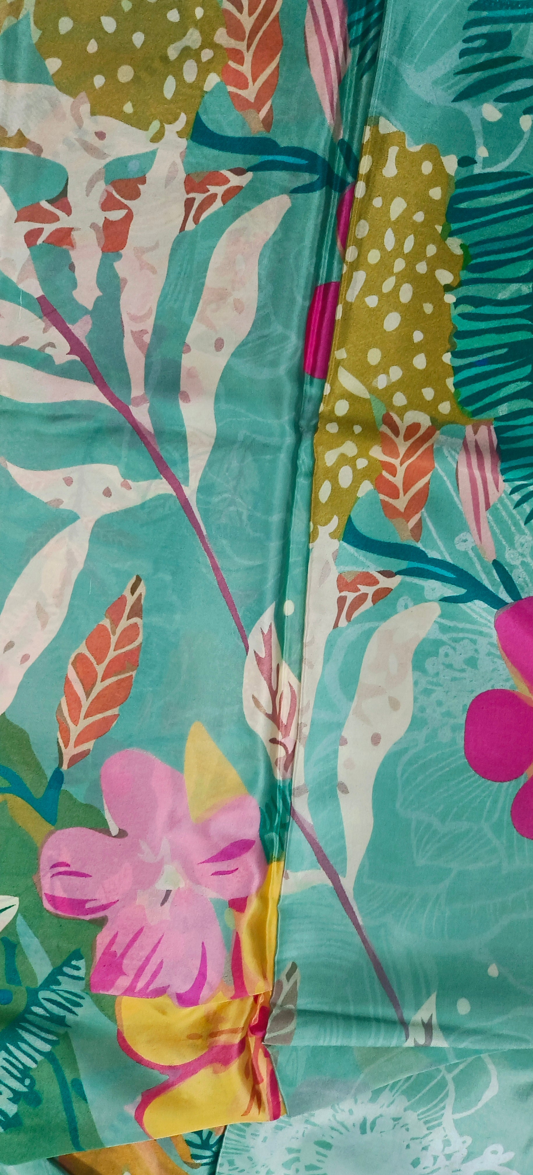 Pure Crepe Digital Print Saree With Running Unstiched Blouse