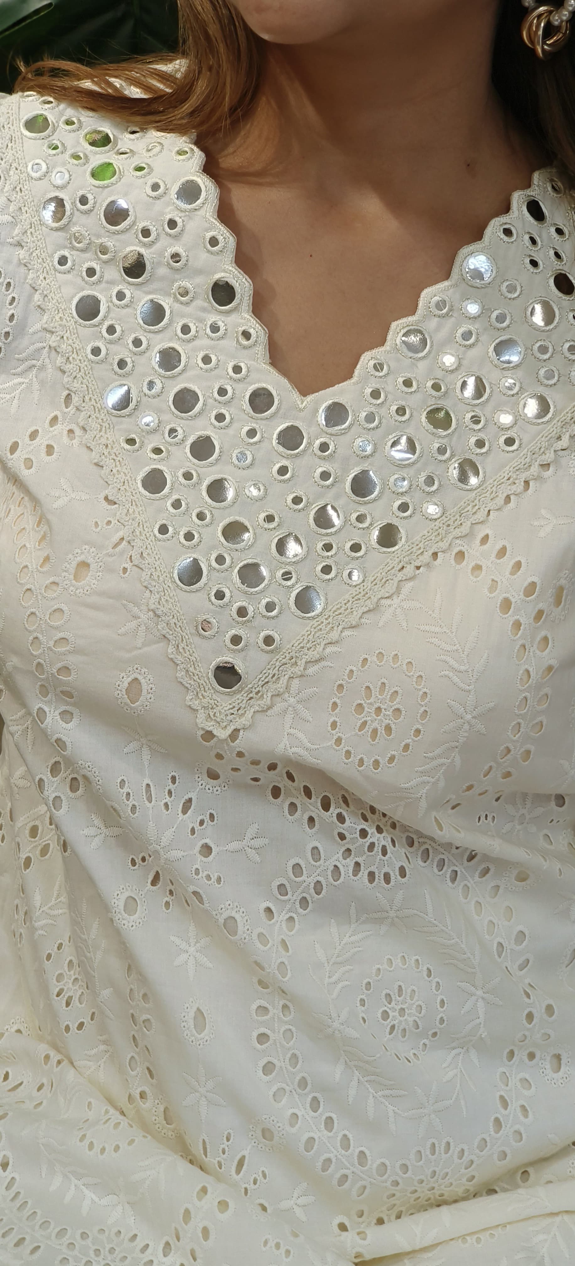 V-neck Stylish hacoba embroidery cotton foil mirror kurta with pant-04797