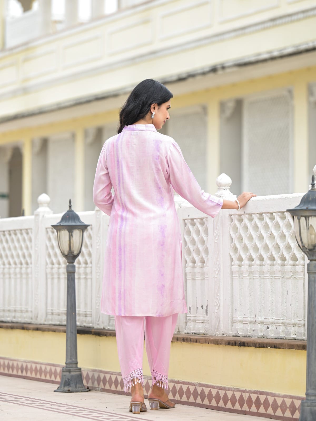 Elegant Collar Embroidered Muslin Co-ord Set with Floral Embellishments β A Stunning Blend of Style and Grace"-08647