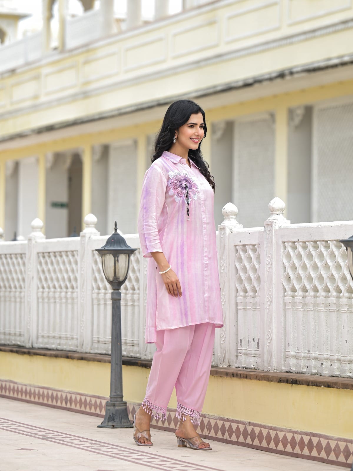 Elegant Collar Embroidered Muslin Co-ord Set with Floral Embellishments β A Stunning Blend of Style and Grace"-08647