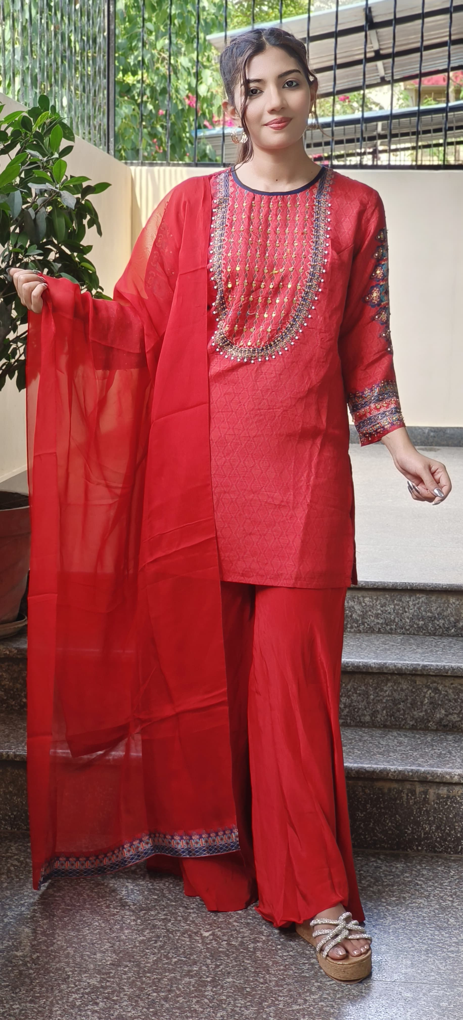 Embroidered Sahrara Suit Full Set- 09558