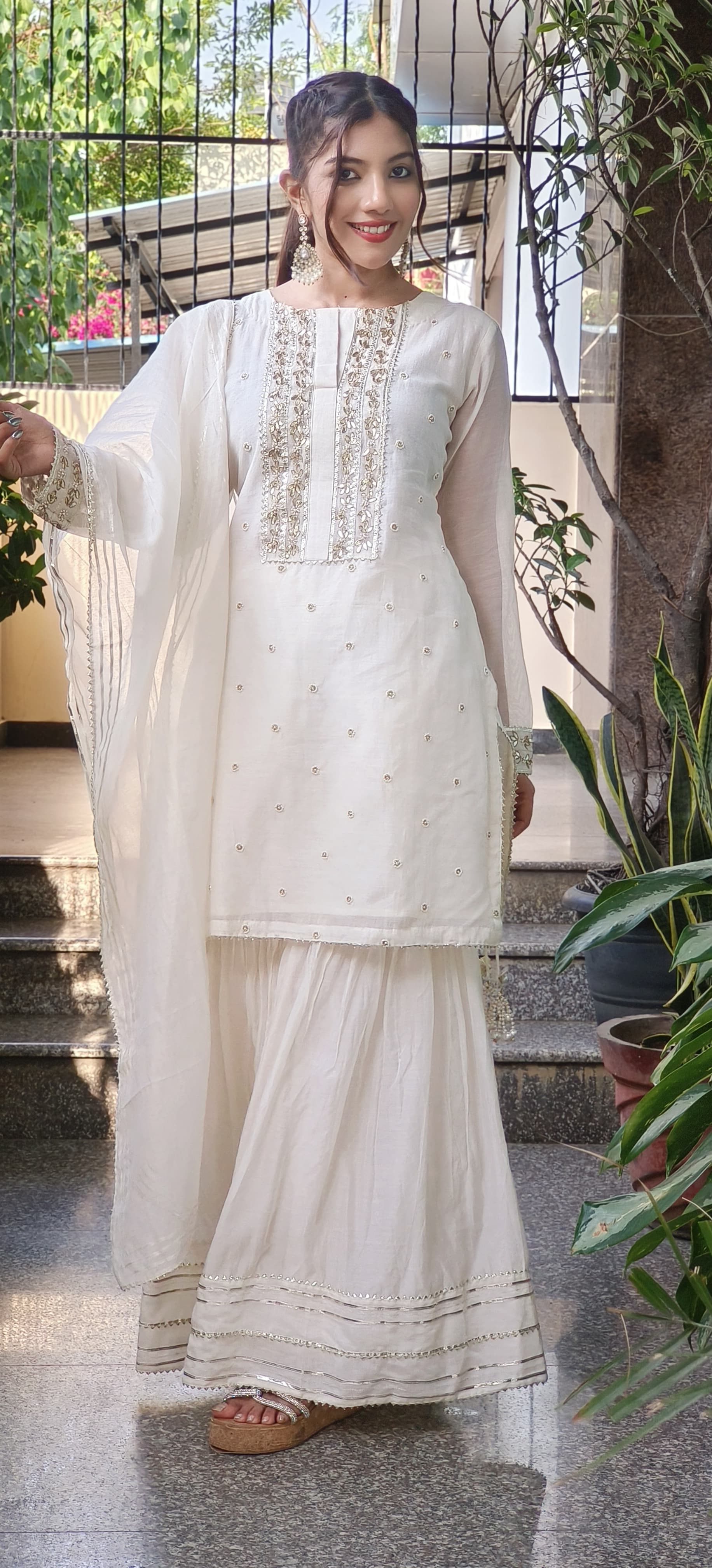 Zari Work Elegant Sharara Full Suit Set With Dupatta