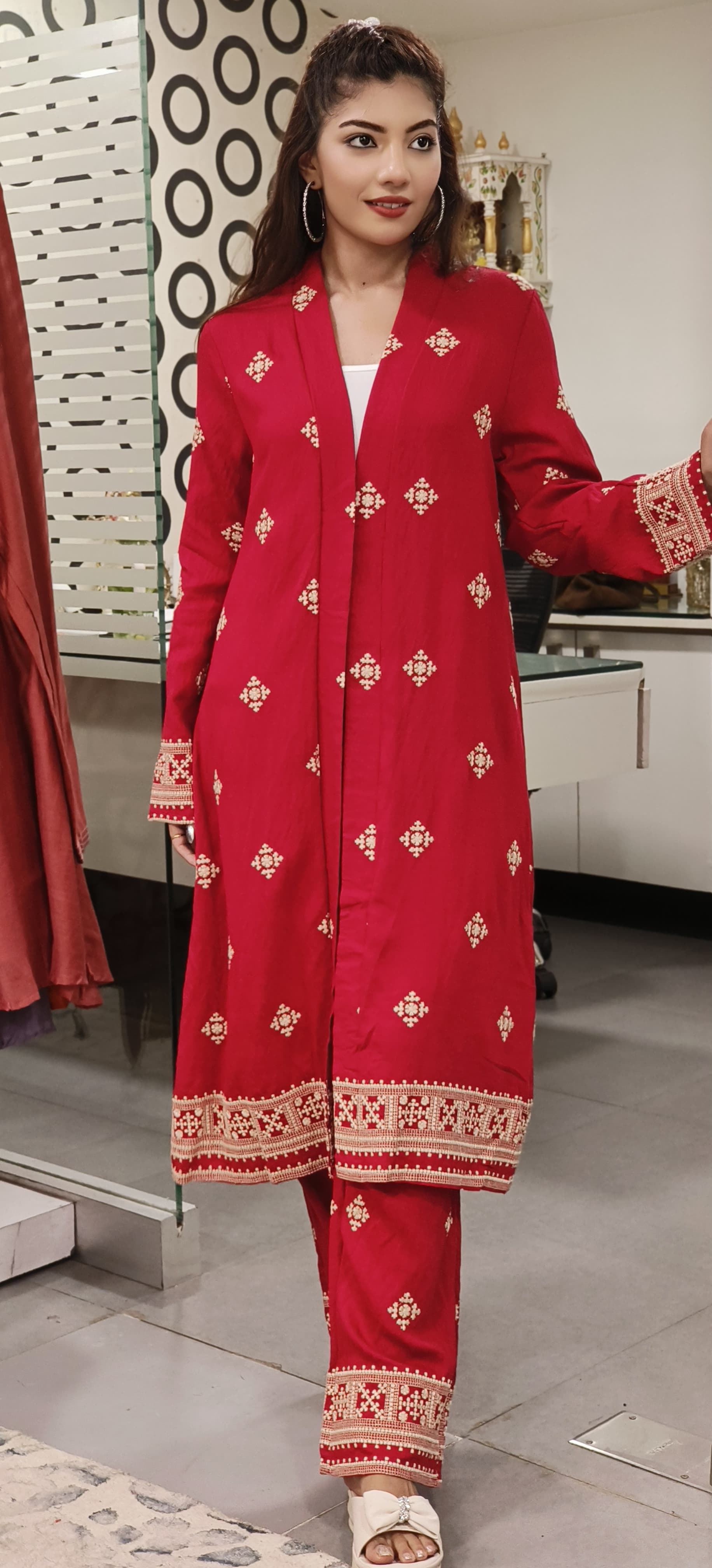 Embroidered Very stylish Shrug With Pants