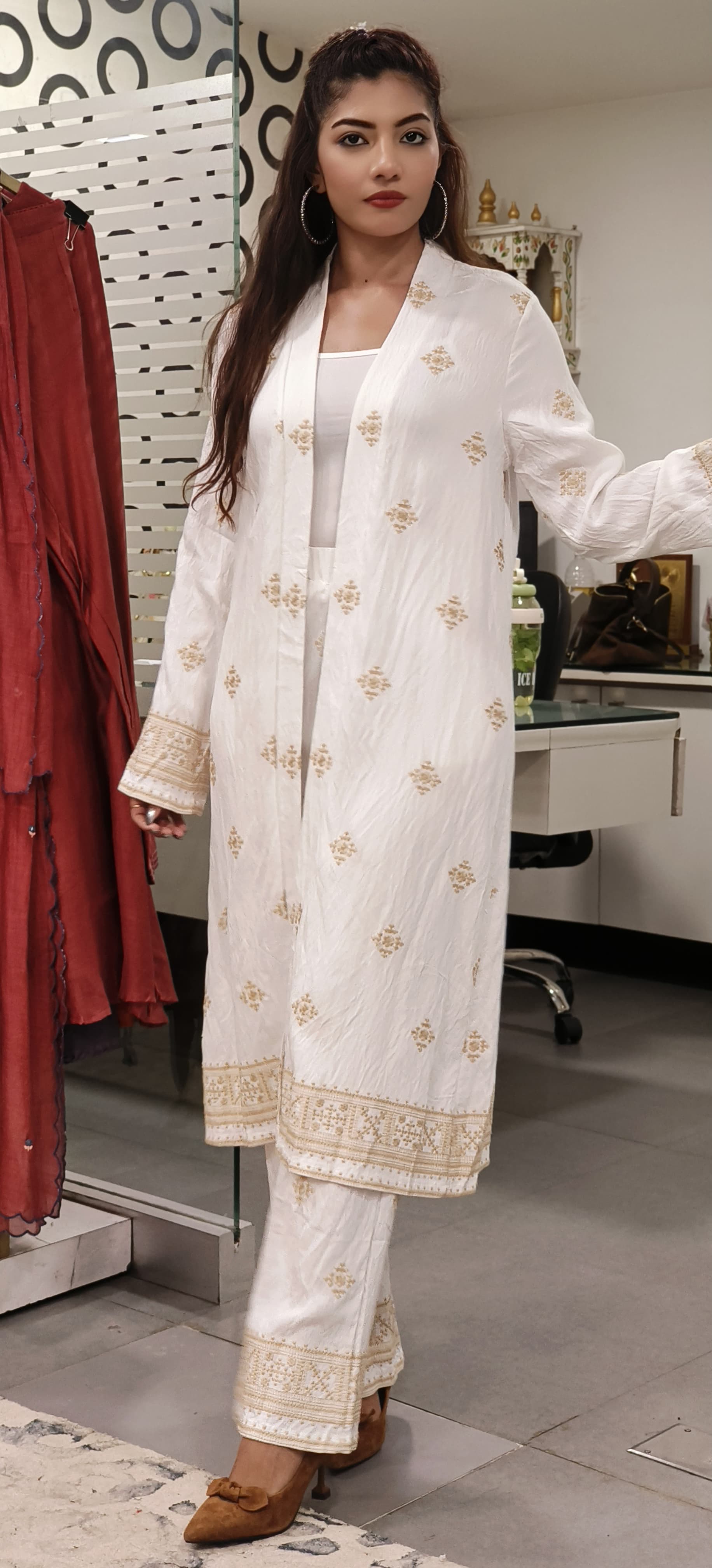 Embroidered Very stylish Shrug With Pants