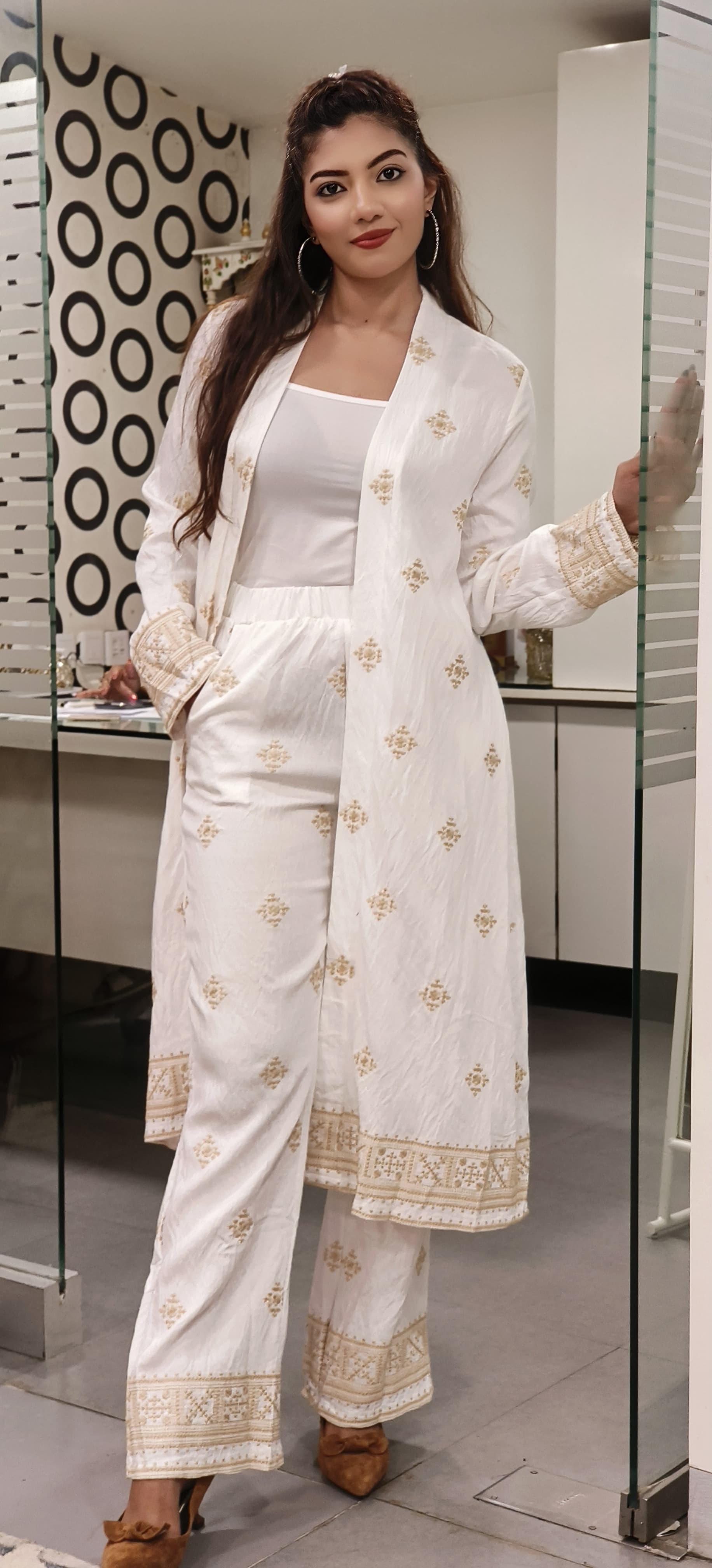 Embroidered Very stylish Shrug With Pants