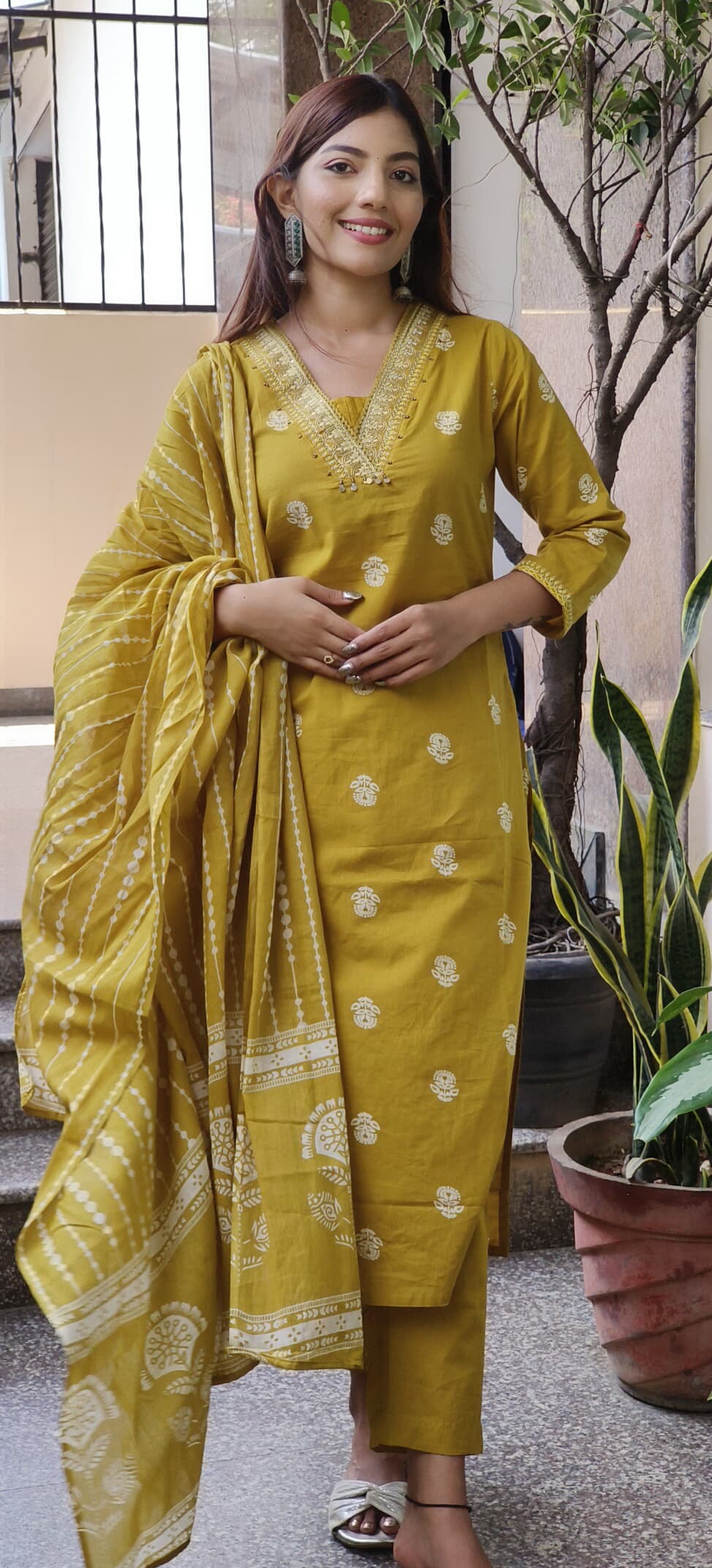 V-Neck Full Cotton Kurta Pant Set With Dupatta- 09608