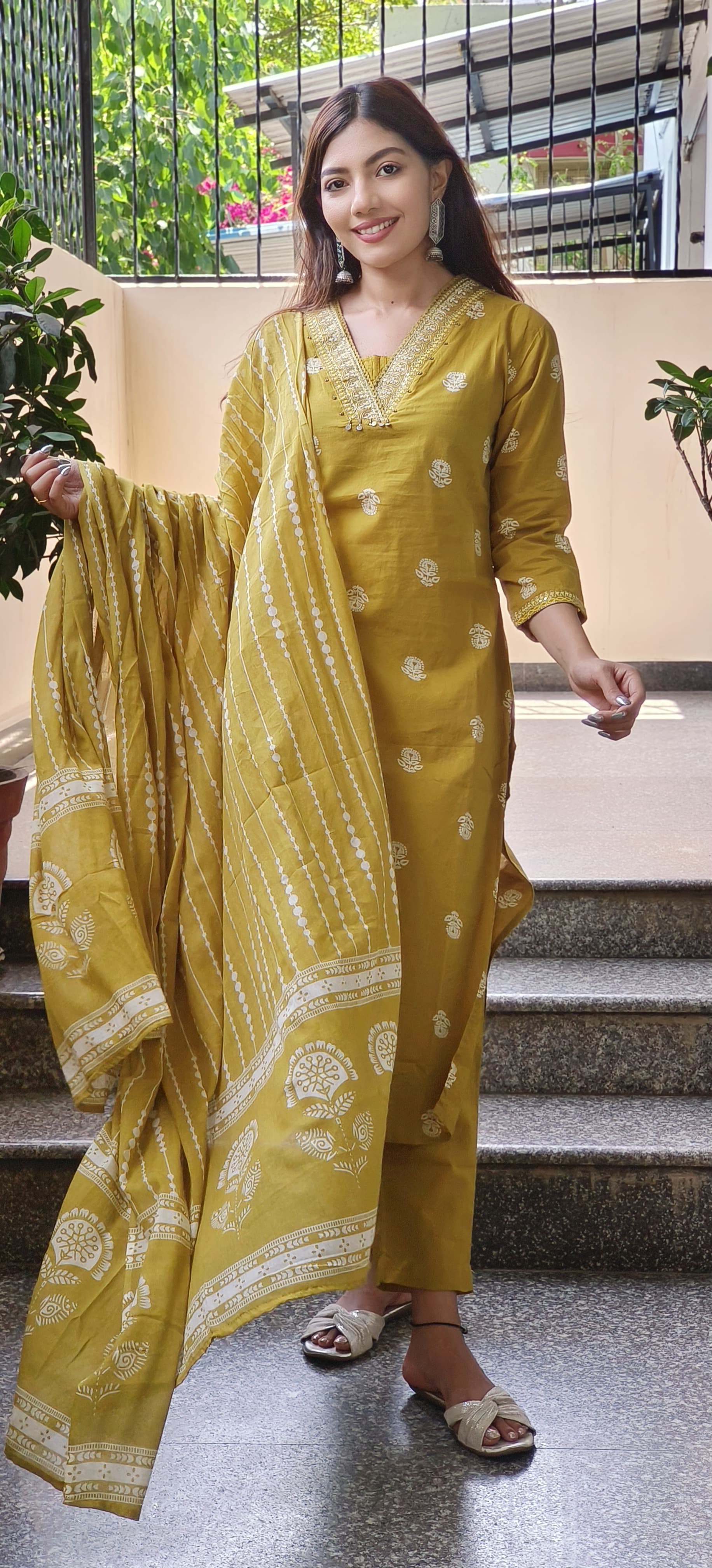 V-Neck Full Cotton Kurta Pant Set With Dupatta- 09608