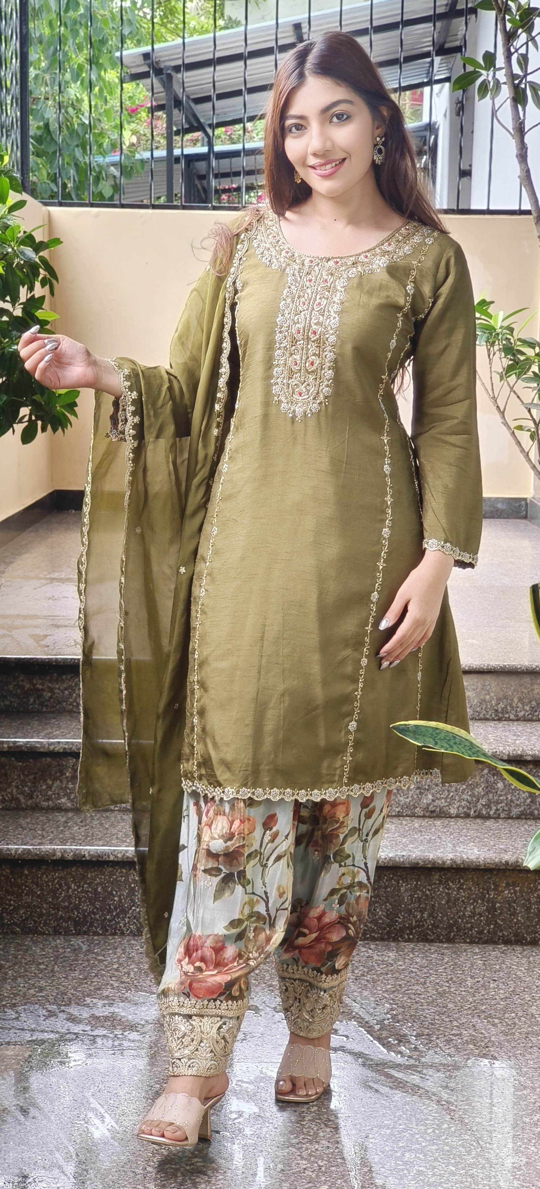Beautiful Embroidered Silk Fabric Floral Print Farsi Shimmer Tissue Bottom And Organza Dupatta 09745