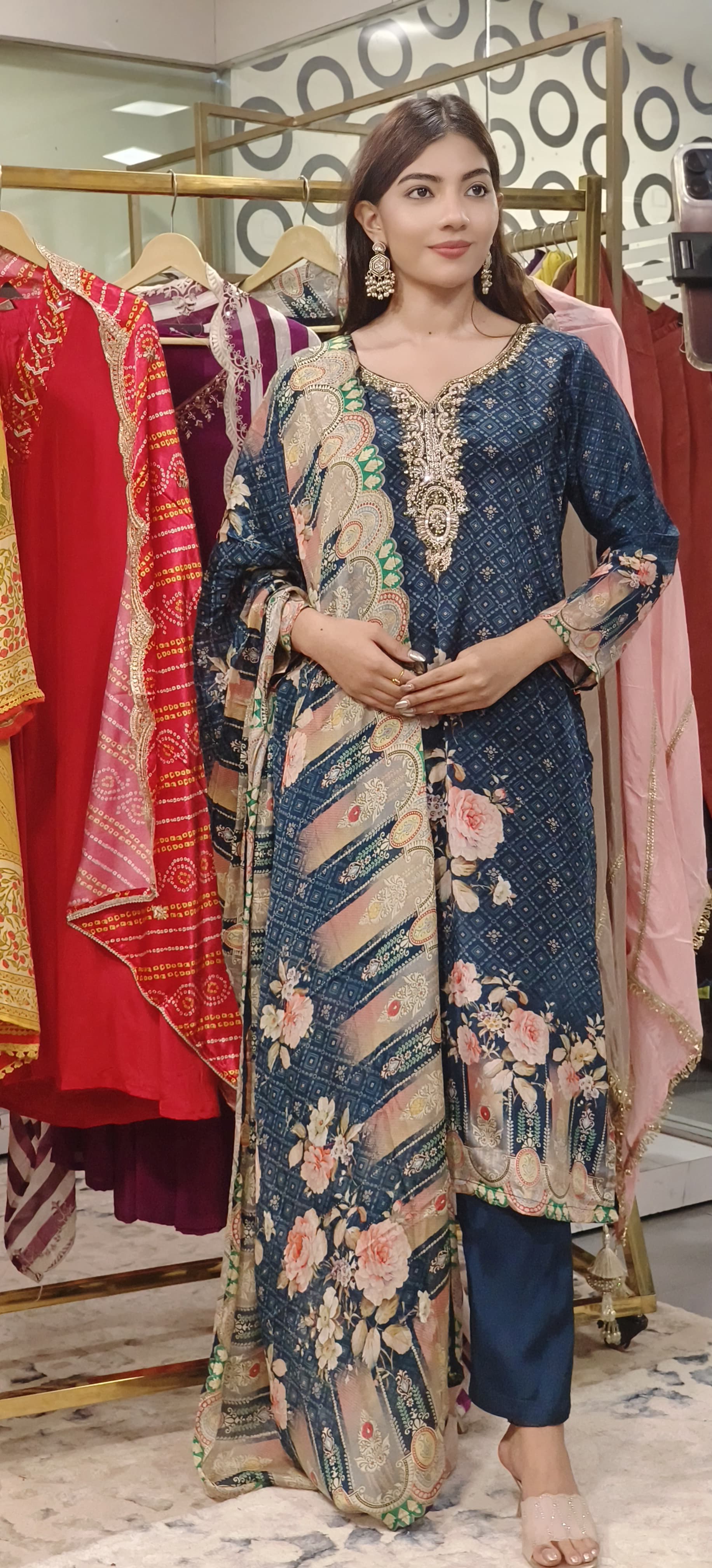 Crepe Beautiful Floral Printed Kurta Pant Set With Dupatta- 08961