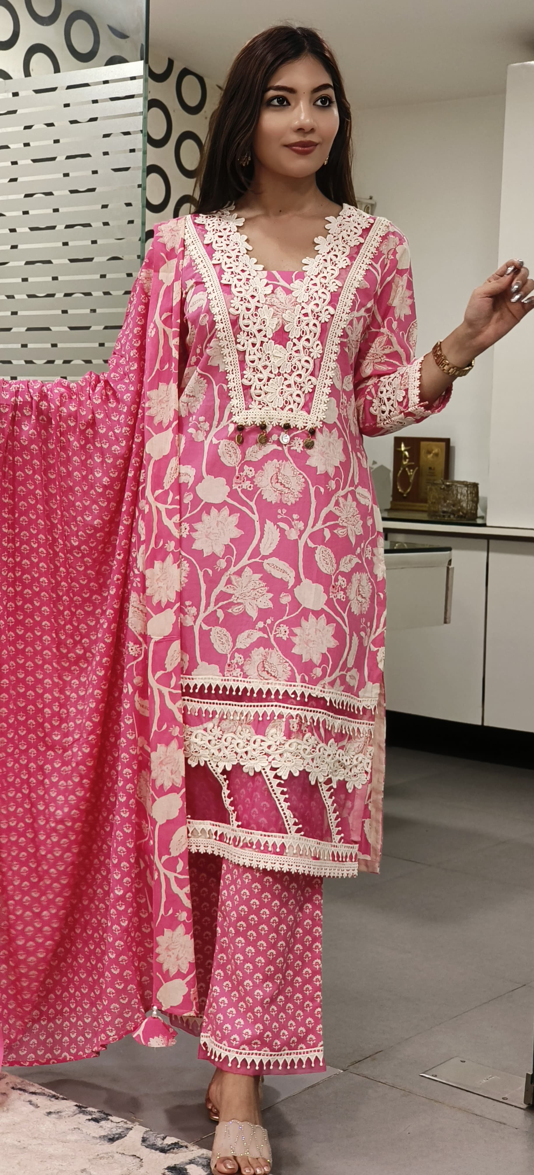 Cut Work Crosia Lace Printed Full Suit-09819