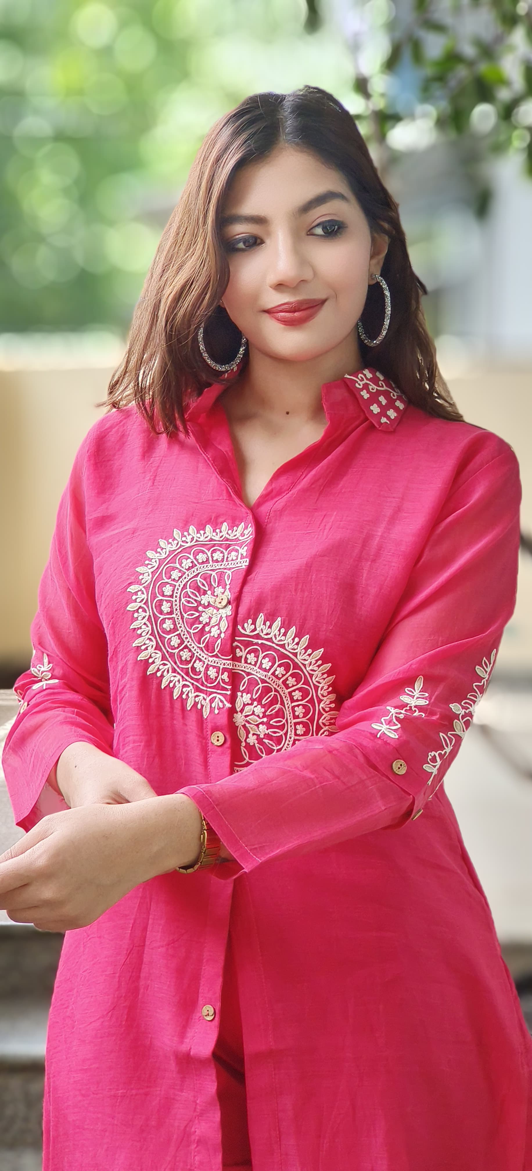 Floral Thread Embroidered Handwork Collared Co-Ord Set In Mul Chanderi