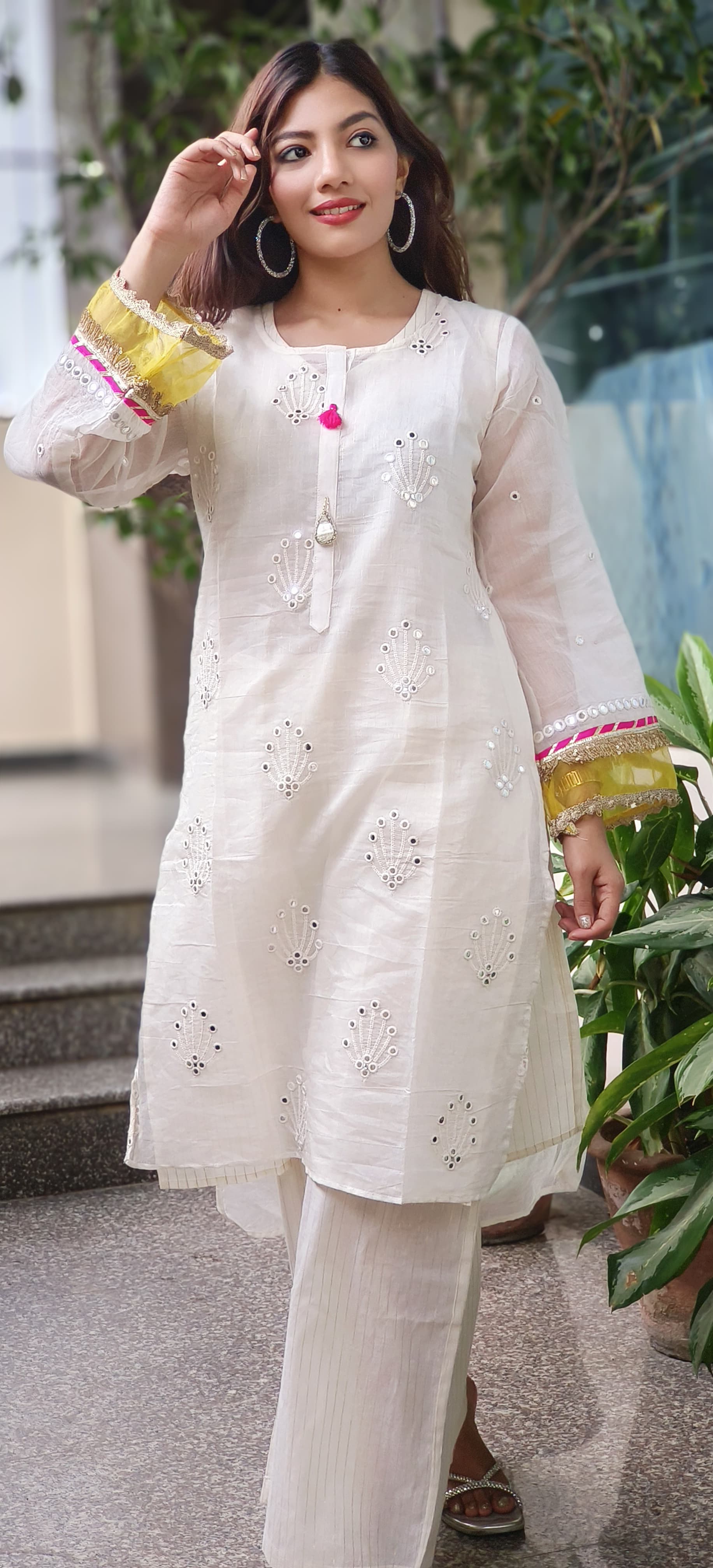 Foil Mirror Work Chanderi Outer With Inner & Pant In Lurex Fabric - 09965