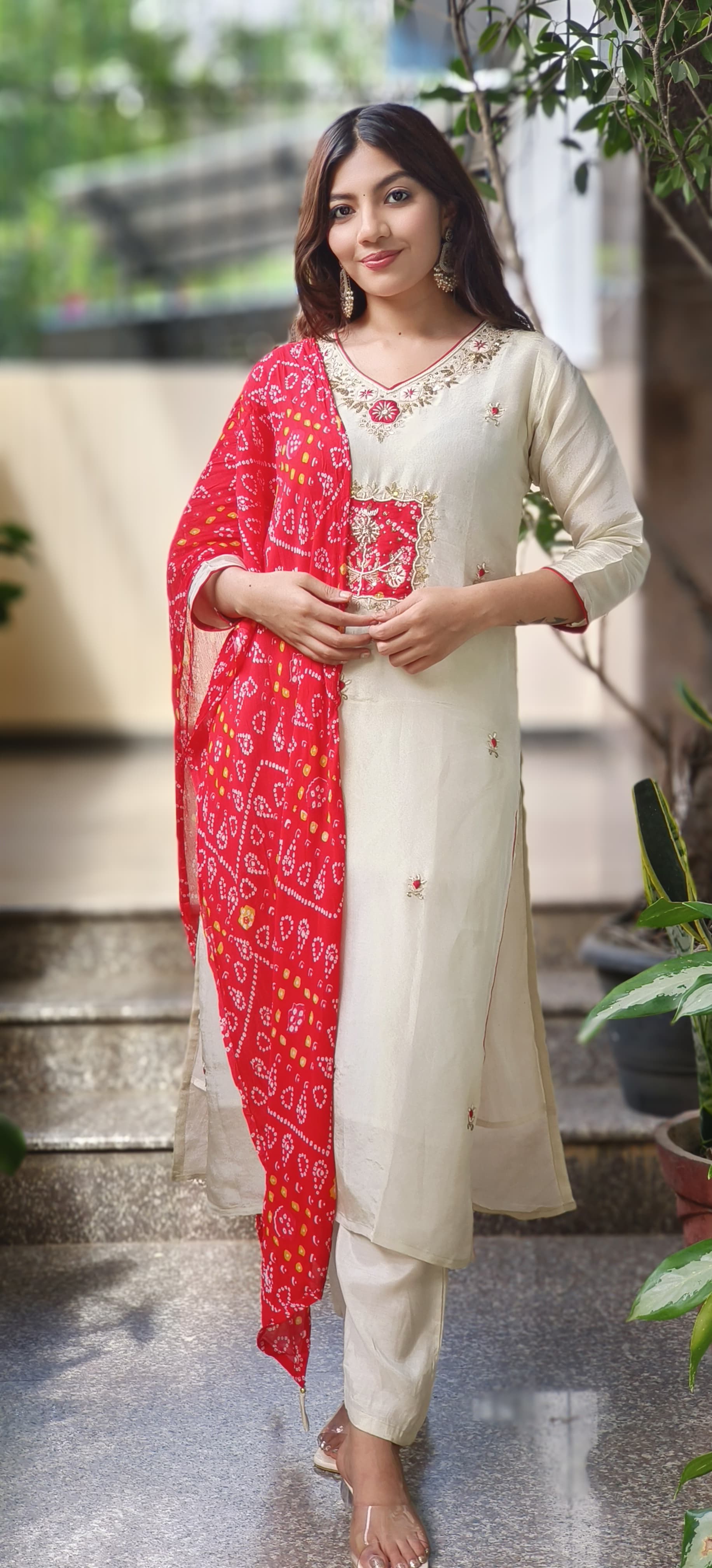 Thread & Zari Embroidered Shimmer Tissue Full Suit With Bandhani Print Chiffon Dupatta In Pink