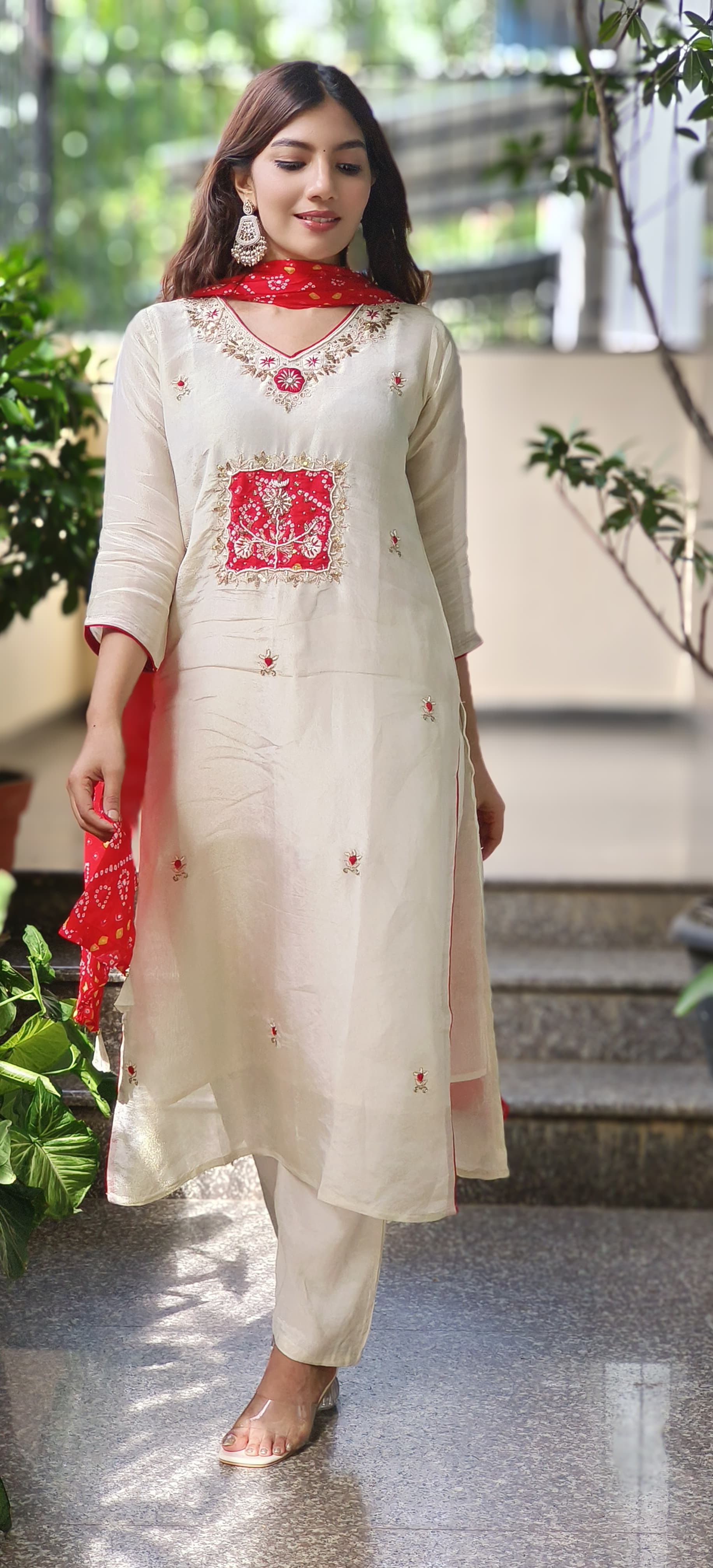 Thread & Zari Embroidered Shimmer Tissue Full Suit With Bandhani Print Chiffon Dupatta In Pink