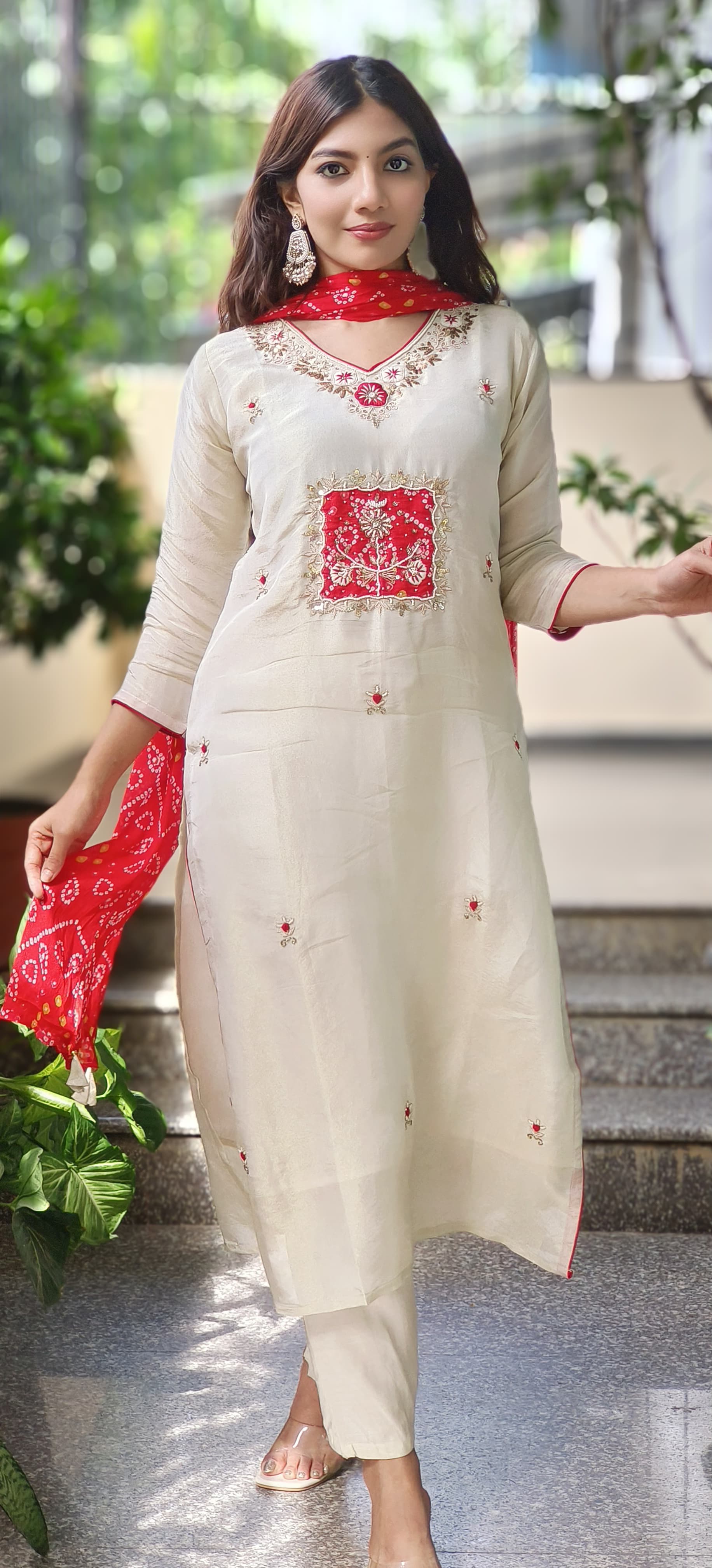 Thread & Zari Embroidered Shimmer Tissue Full Suit With Bandhani Print Chiffon Dupatta In Pink