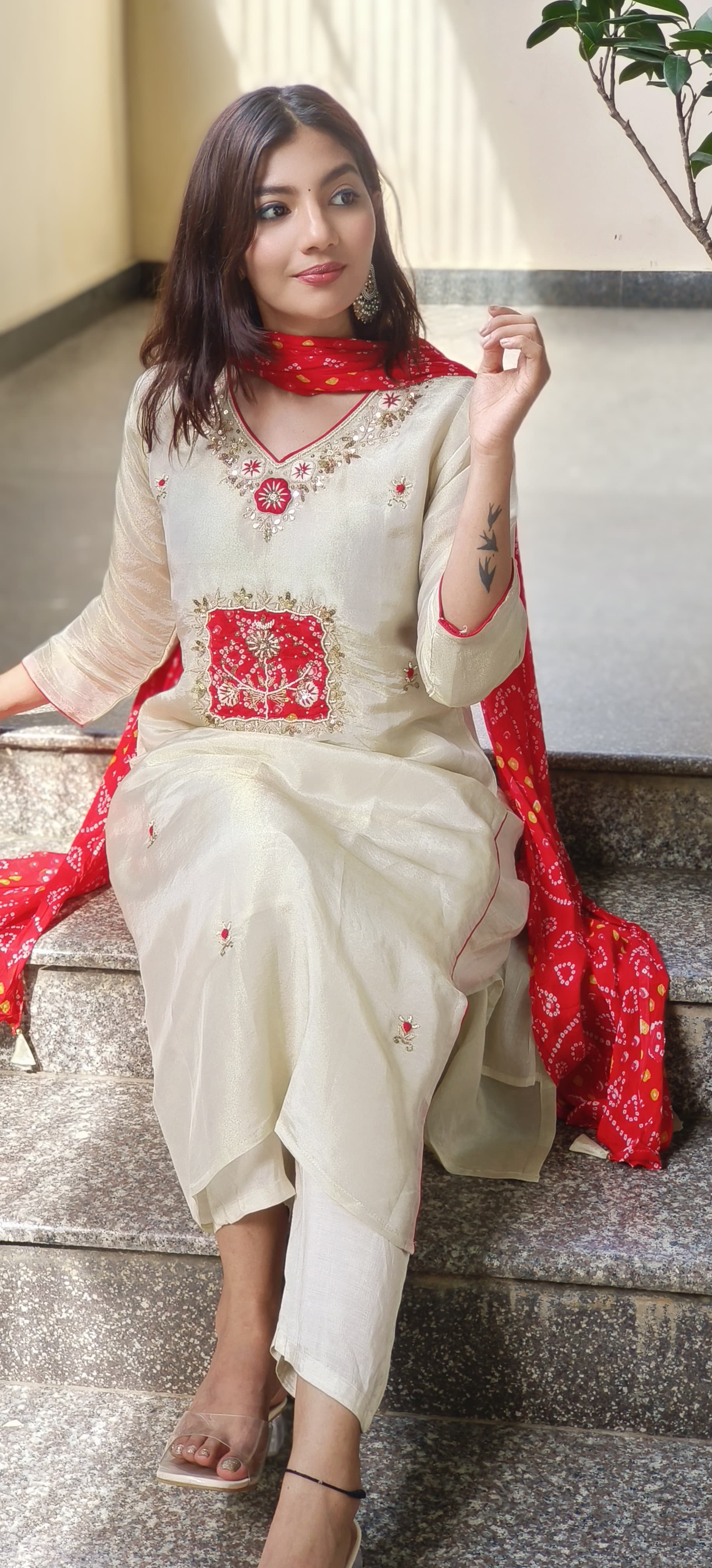 Thread & Zari Embroidered Shimmer Tissue Full Suit With Bandhani Print Chiffon Dupatta In Pink